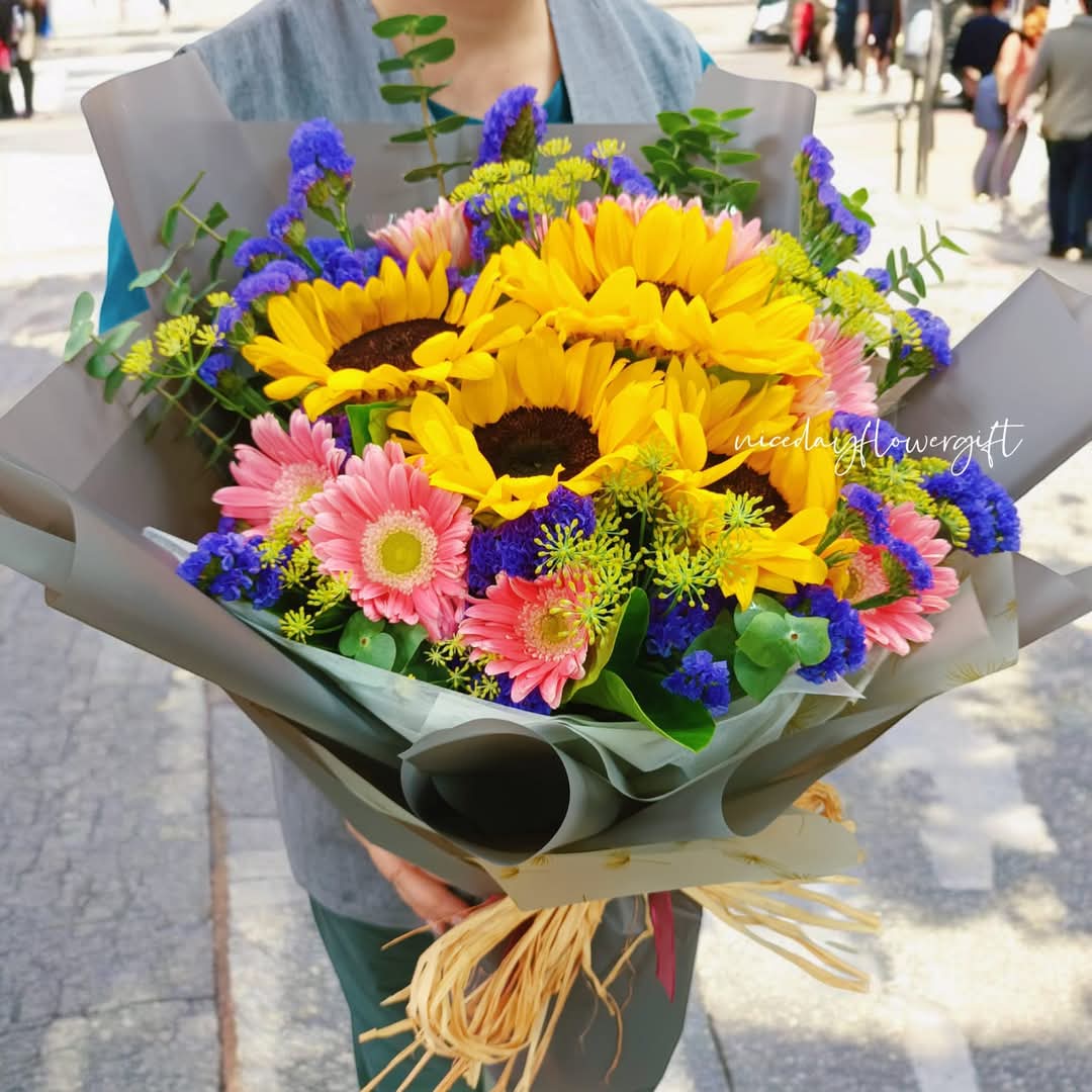 BB013 向日葵與太陽花花束