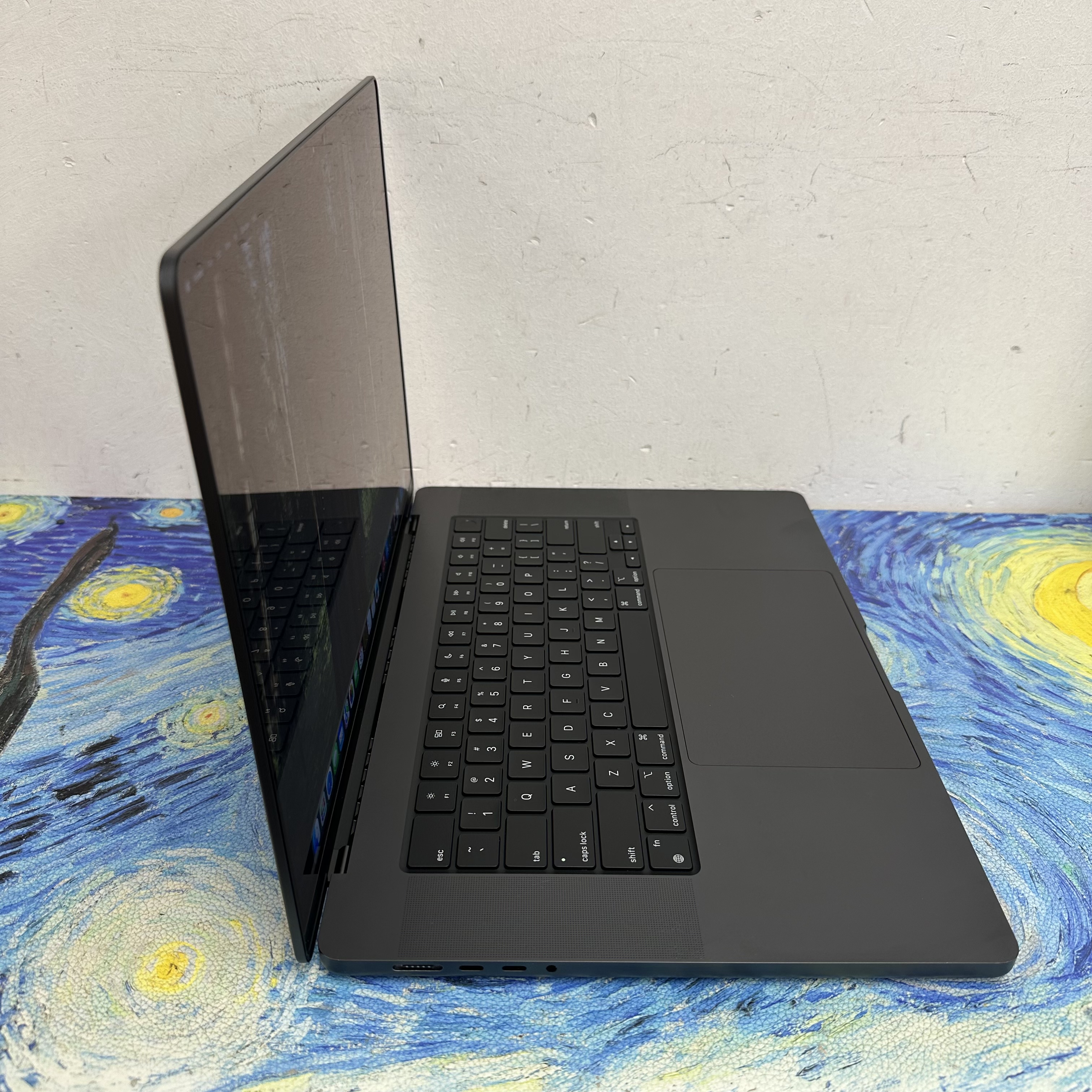 （稀有頂配😍M3 Max CPU MacBookPro )APPLE  MacBook Pro 2023/ M3 Max CPU / 128GB Ram/8TB SSD/40核心GPU/16核心 CPU/Liquid Retina XDR Mon/16寸/黑色 / 畫圖/剪片/ Gaming Laptop/ 頂級/ 專業 