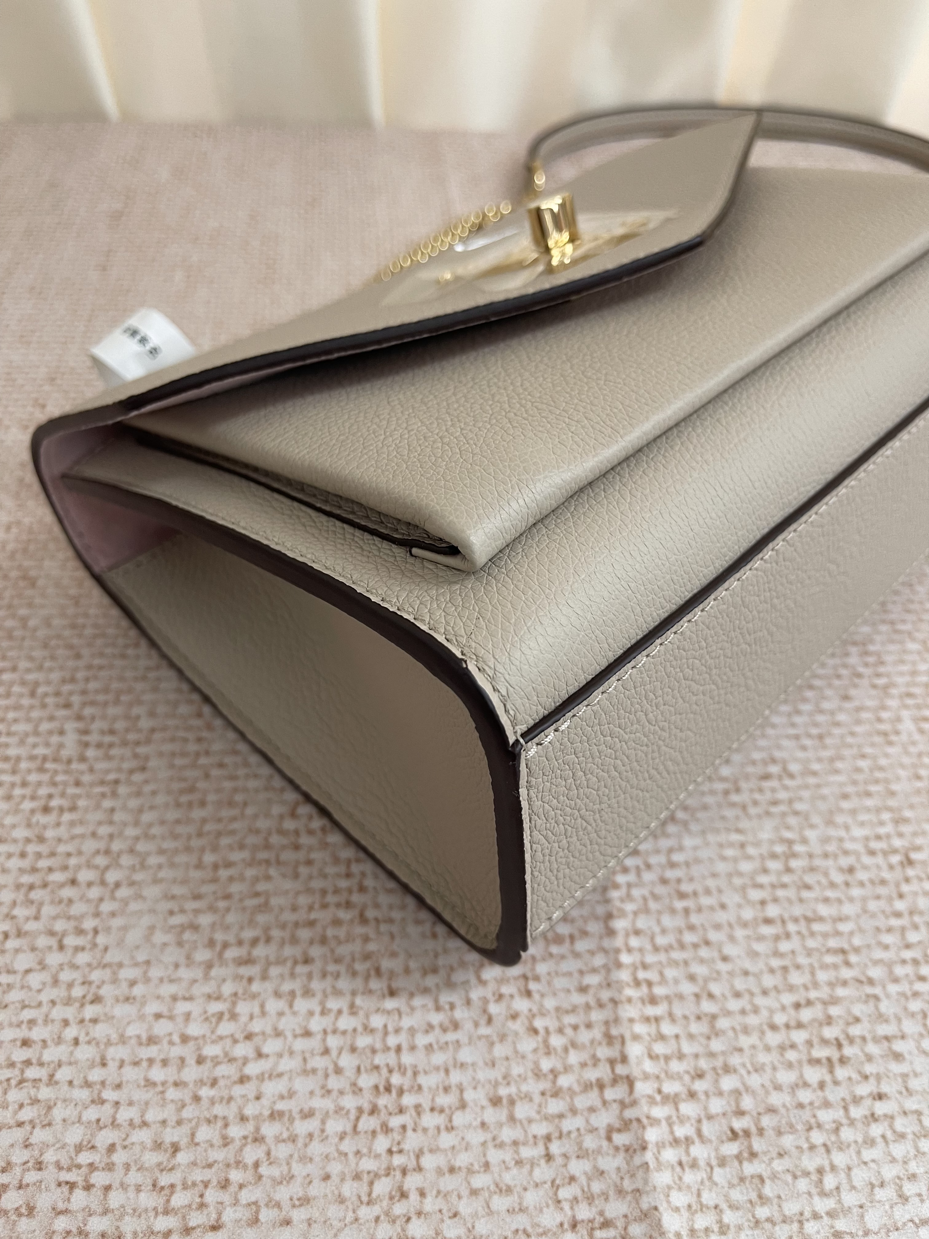 Pre-owned Louis Vuitton Mylockme/ Product Code: 26052120