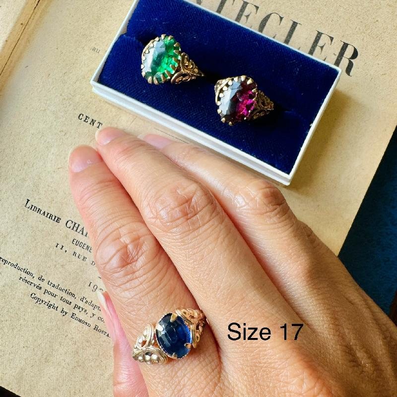 New Old Stock - Post-War C.a. 1950s Handcraft / Made in Czechoslovakia Vintage Glass Brass Alloy Ring - Various Size (B094)