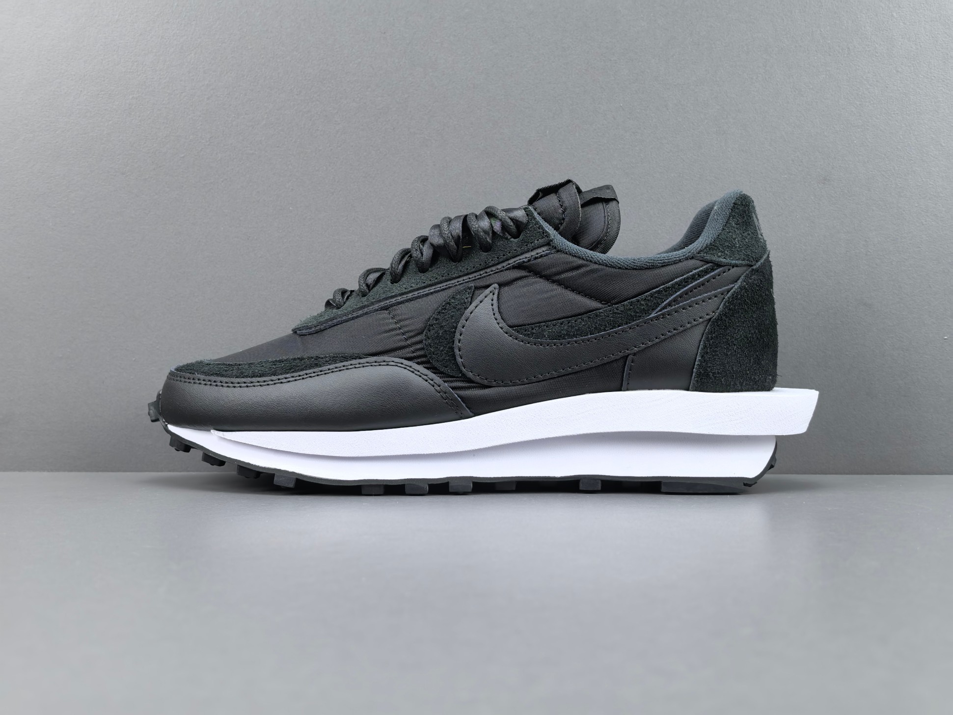 Nike LDWaffle x Sacai "Black Nylon" BV0073-002