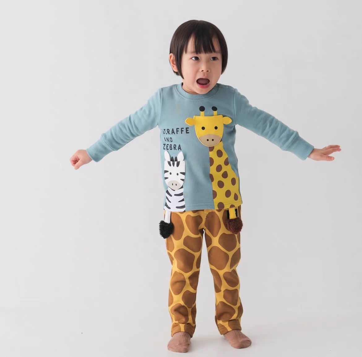 A0115 長頸鹿薄長褲（有尾巴）