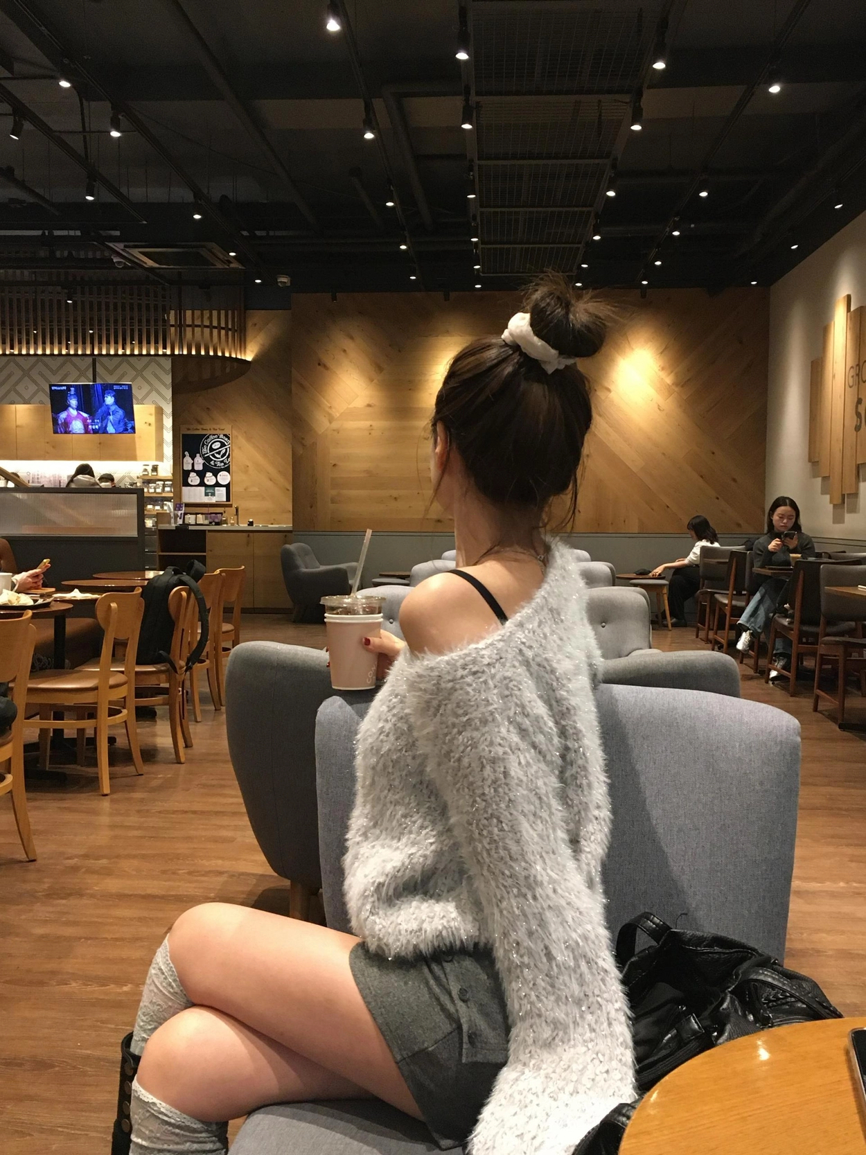 【 新品追加🥂| 一秒心動˚ʚɞ💓超級美Bling粒粒棉花糖～高質量兩穿針織上衣☁️🤍】Sparkle Marshmallow Knit Top(三色入)