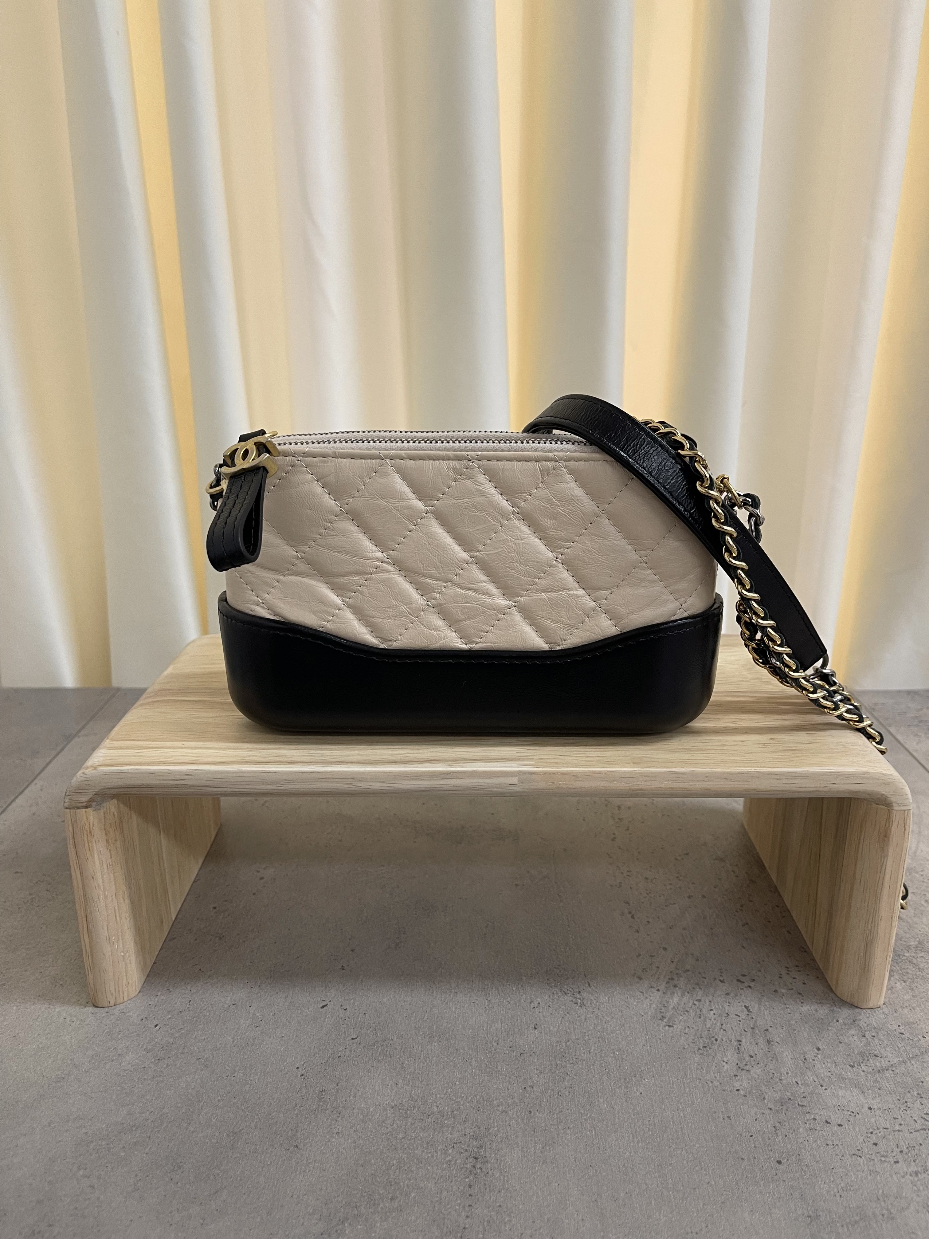Pre-owned Chanel Gabrielle Clutch/ Product Code: 26012406