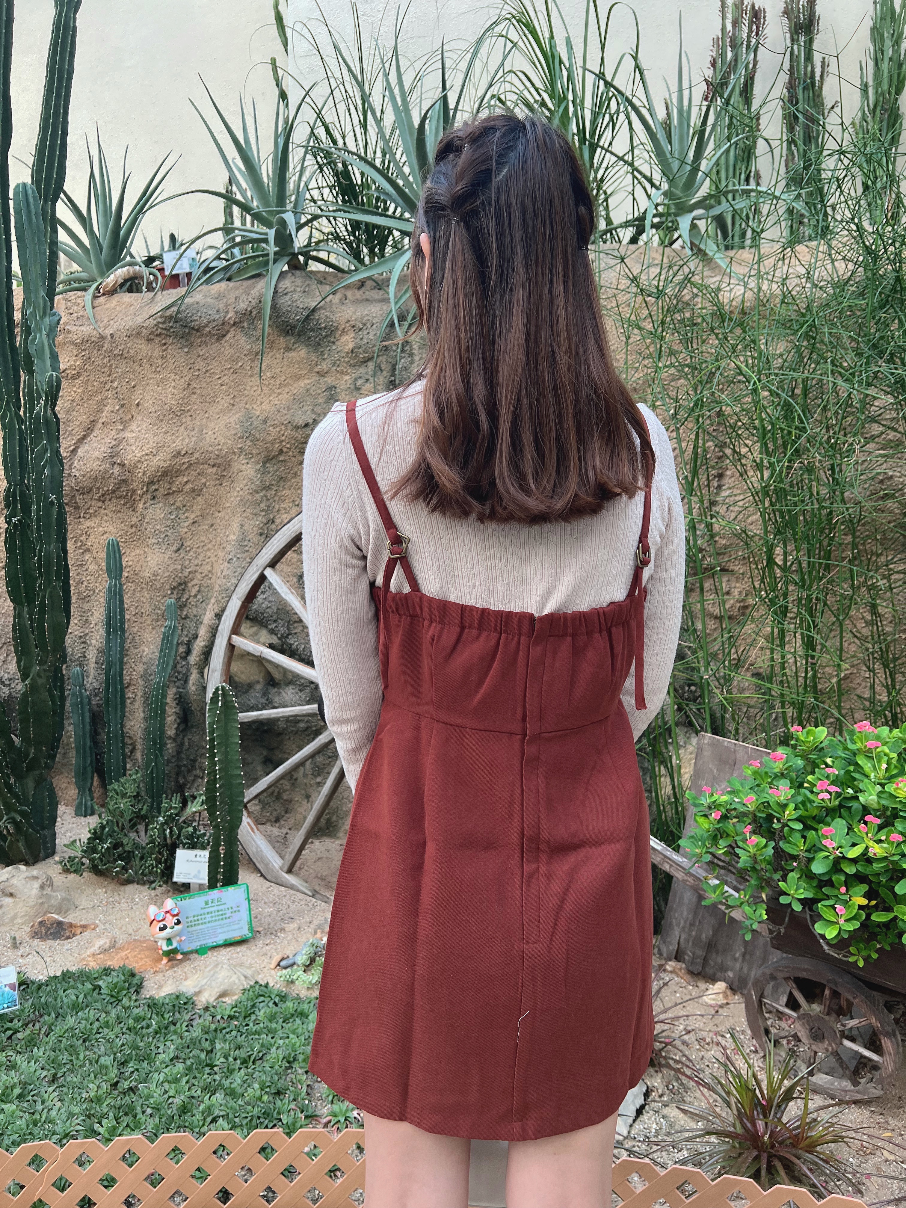 一SET兩件～<限量現貨> 木耳邊Knit Top + 細帶OPS SET