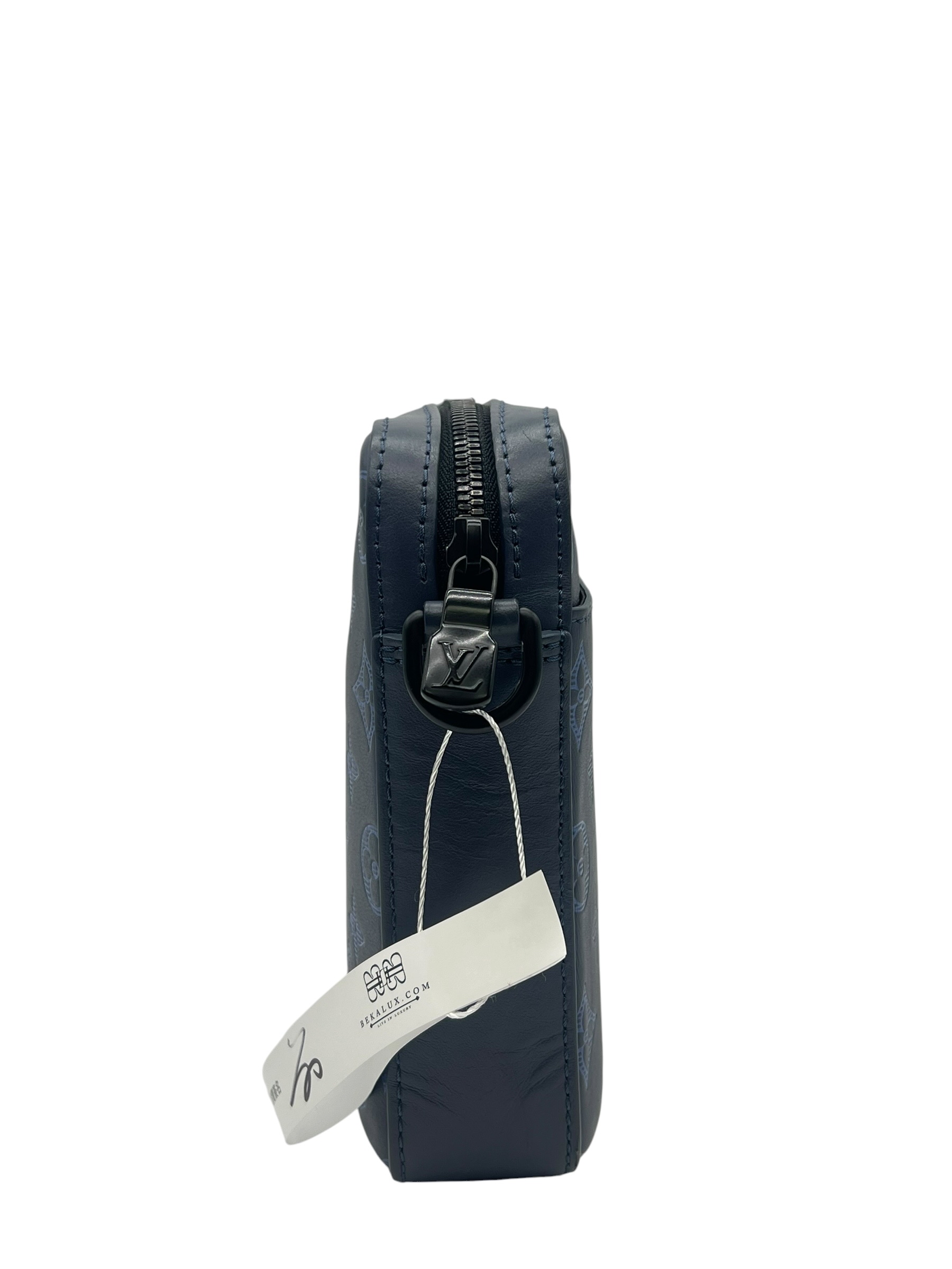Pre-Owned LV Monogram Shadow Duo Messenger / Product Code: 26061303