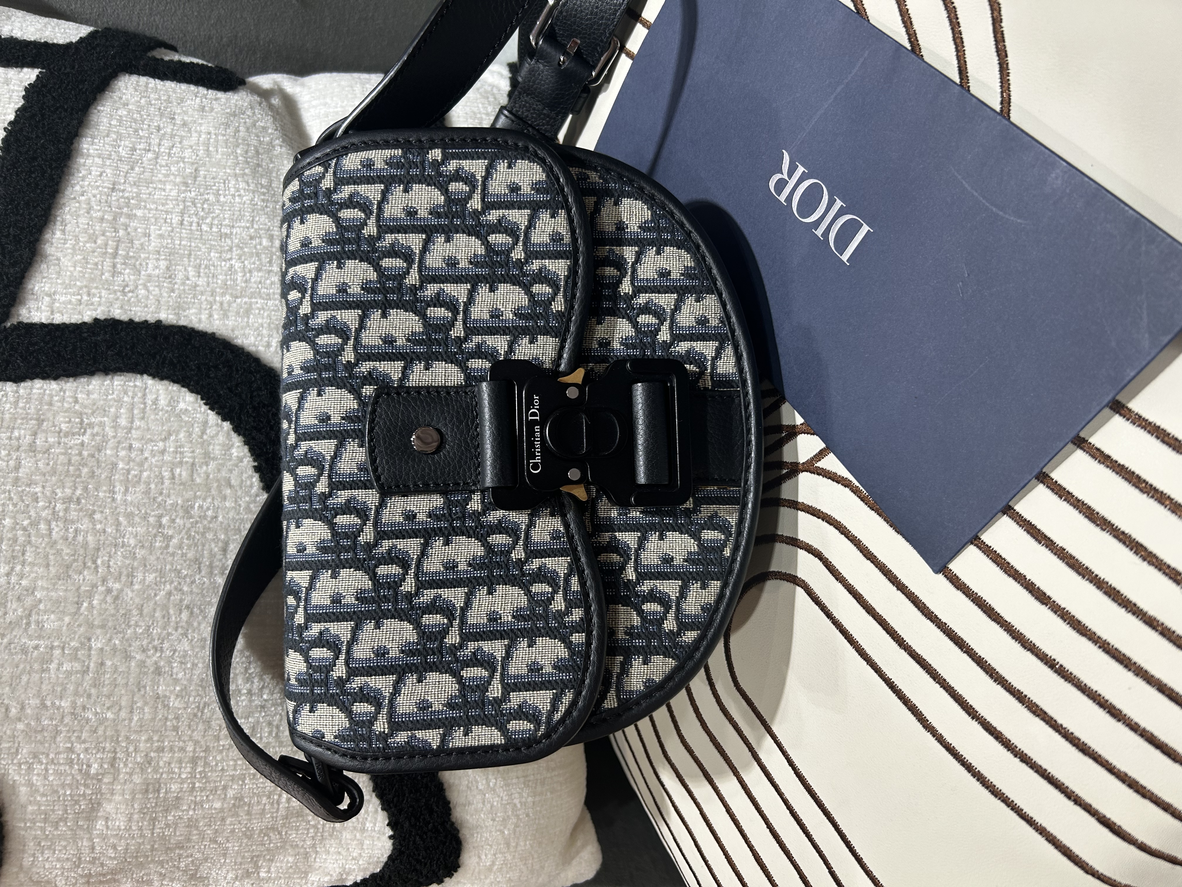 Dior Gallop Pouch Do Jacqurad Crossbody Bag 100%Authentic, 98%New ✅專門店收據✅Dust bag