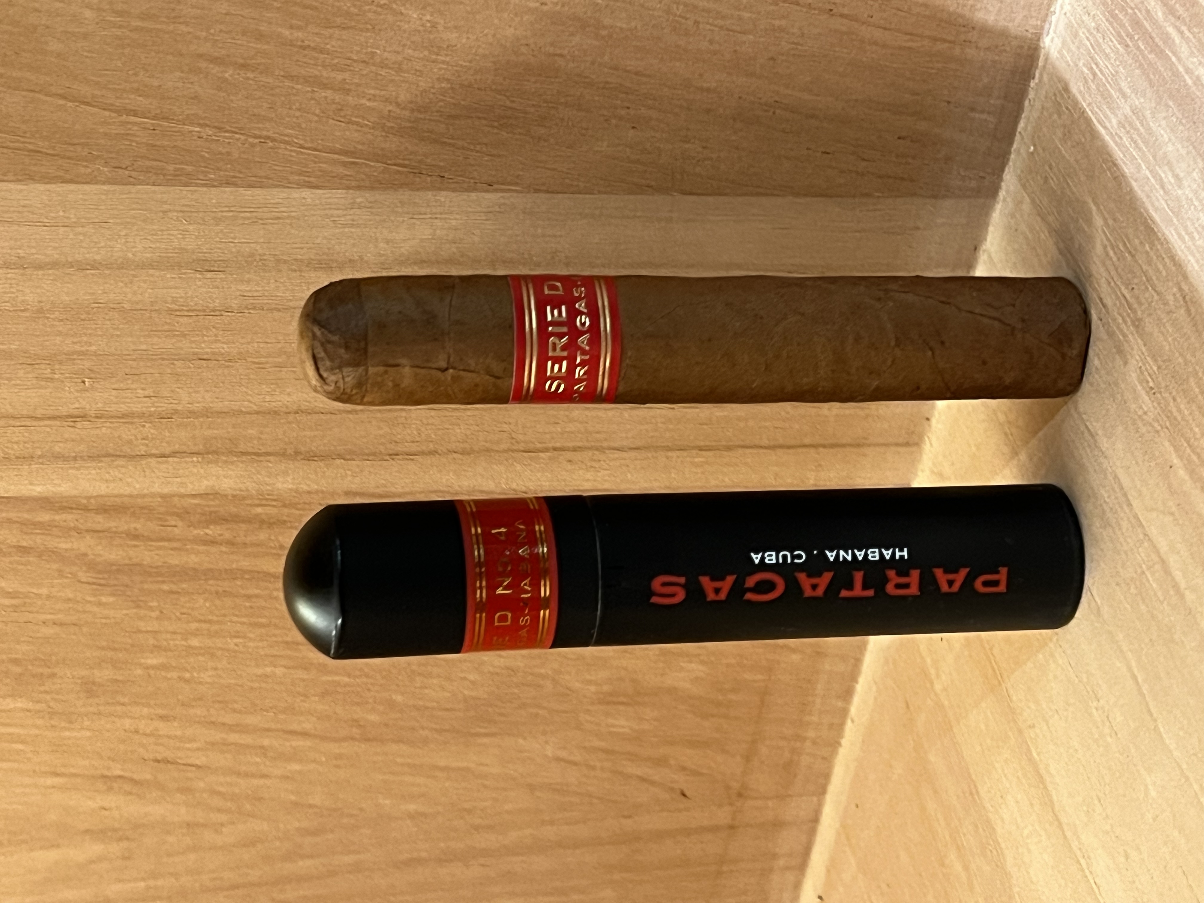 PARTAGAS SERIE帕特加斯D4鋁管 （單支） 