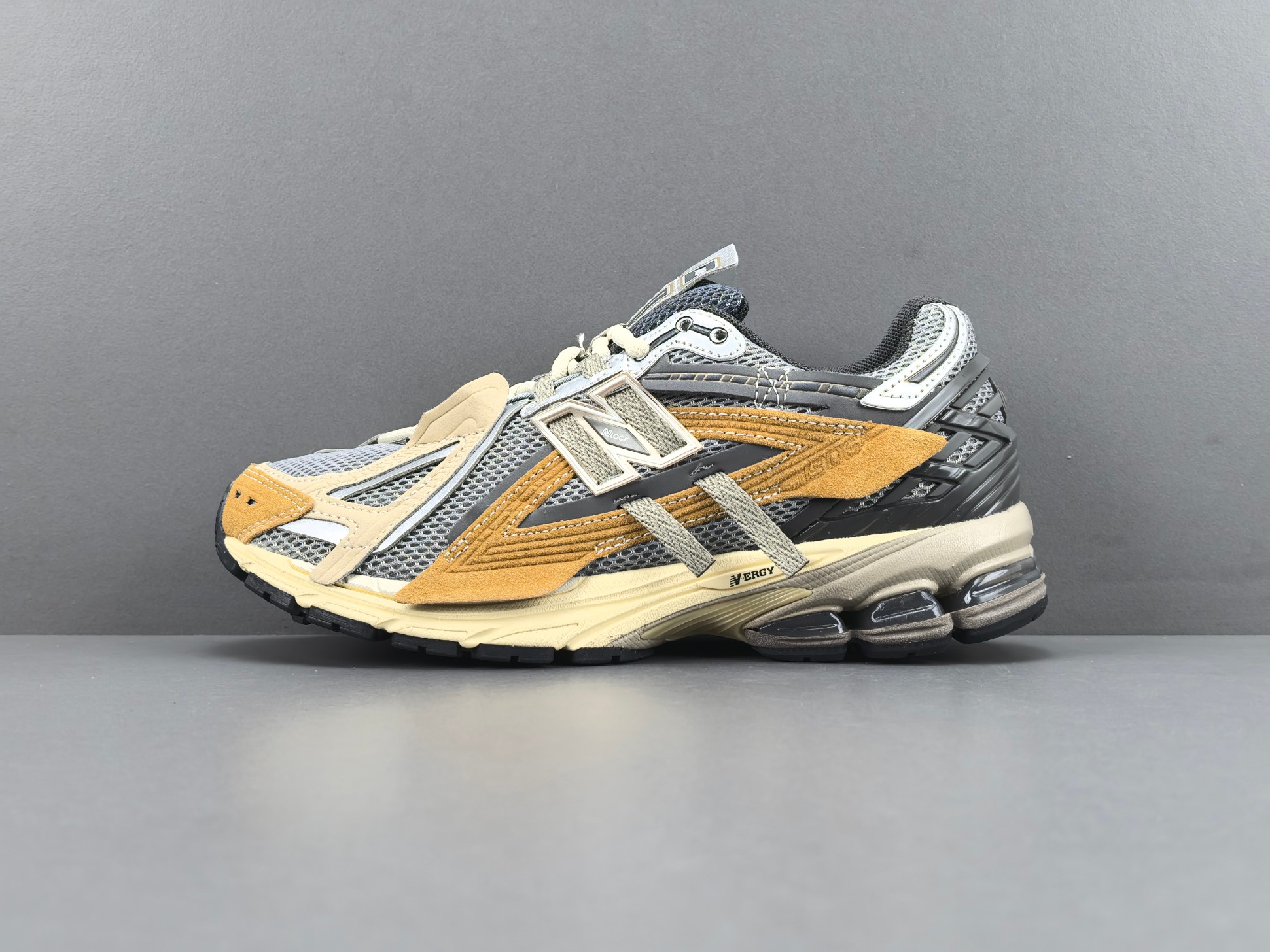 New Balance 1906A U1906AA