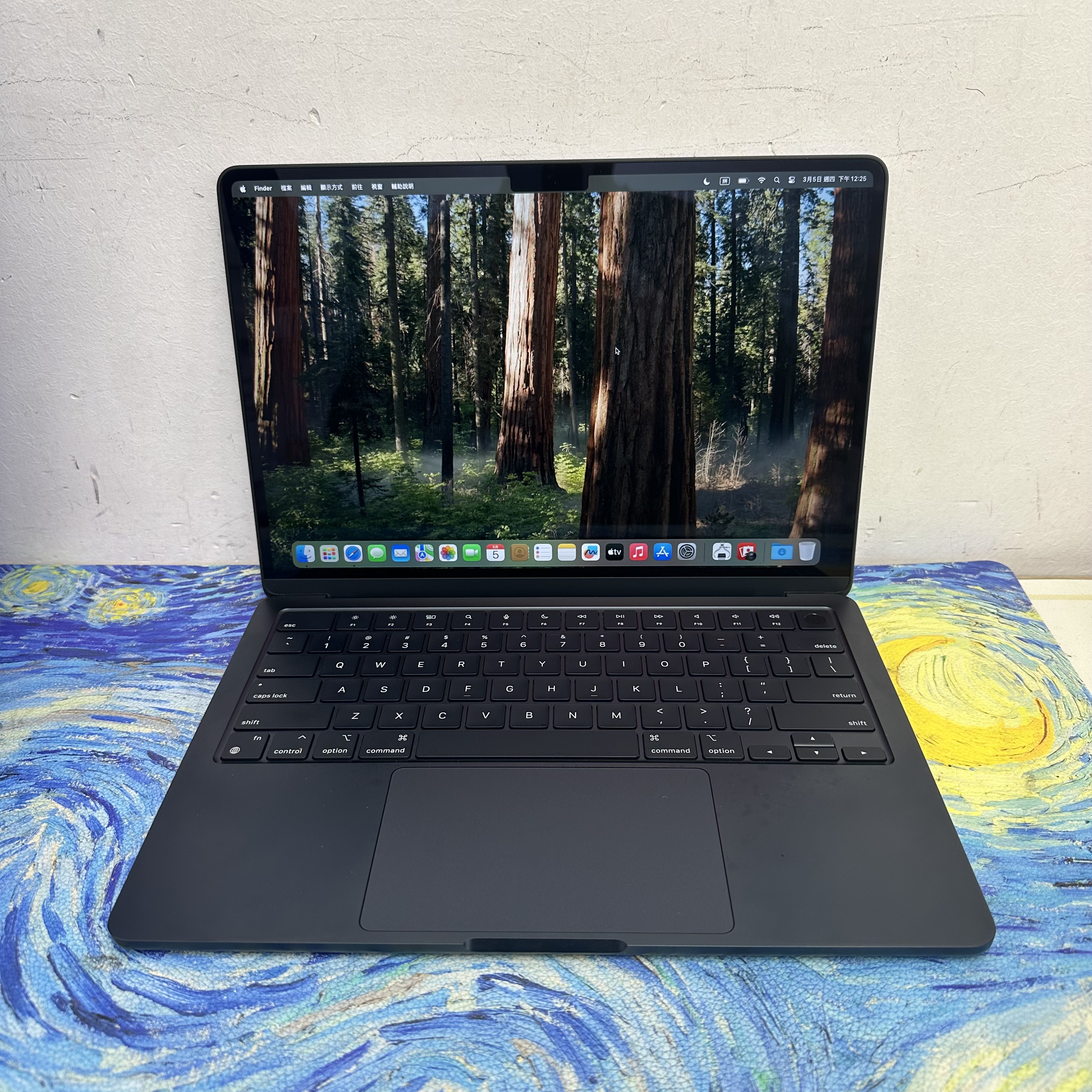 #5666 （深藍色🔥MacBook M2 Air )APPLE  MacBook Air M2 2023 M2 CPU/8GB Ram/256GB SSD/8核心GPU/Liquid Retina Mon/13.6吋/ 藍色/ Gaming Laptop / Notebook/ PC / Laptop / MacbookAir / MacBook Pro / MacBookPro /