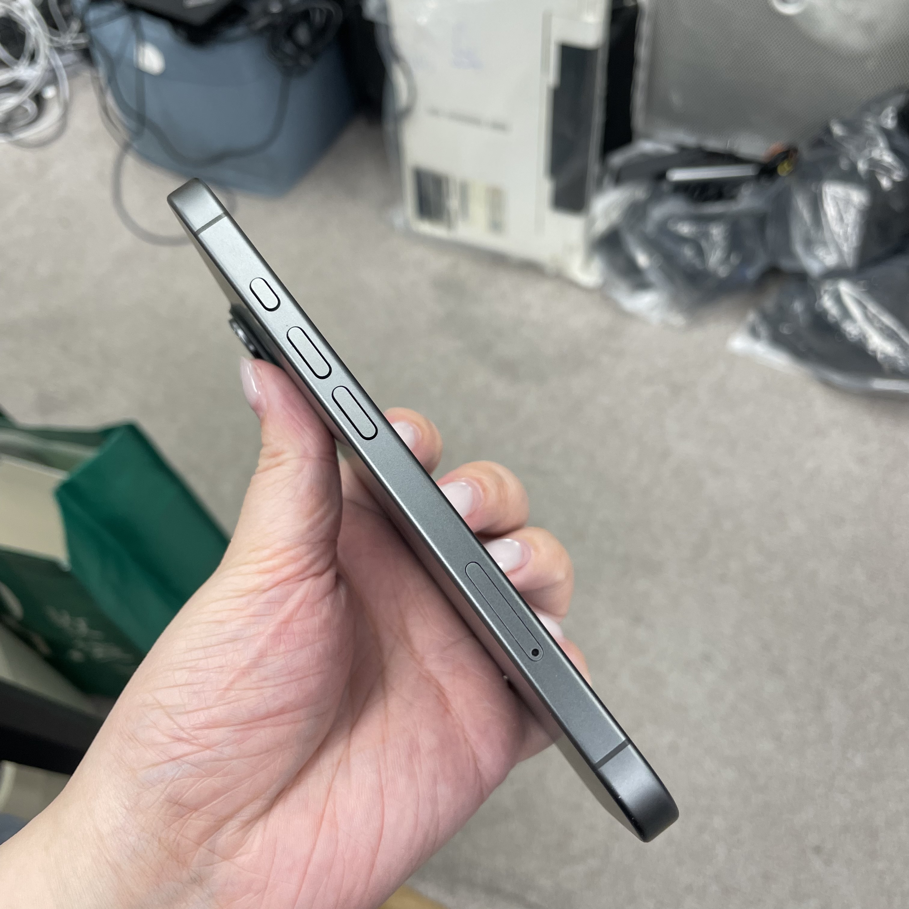 *6674 17 完美機 256GB 電100 黑色 black