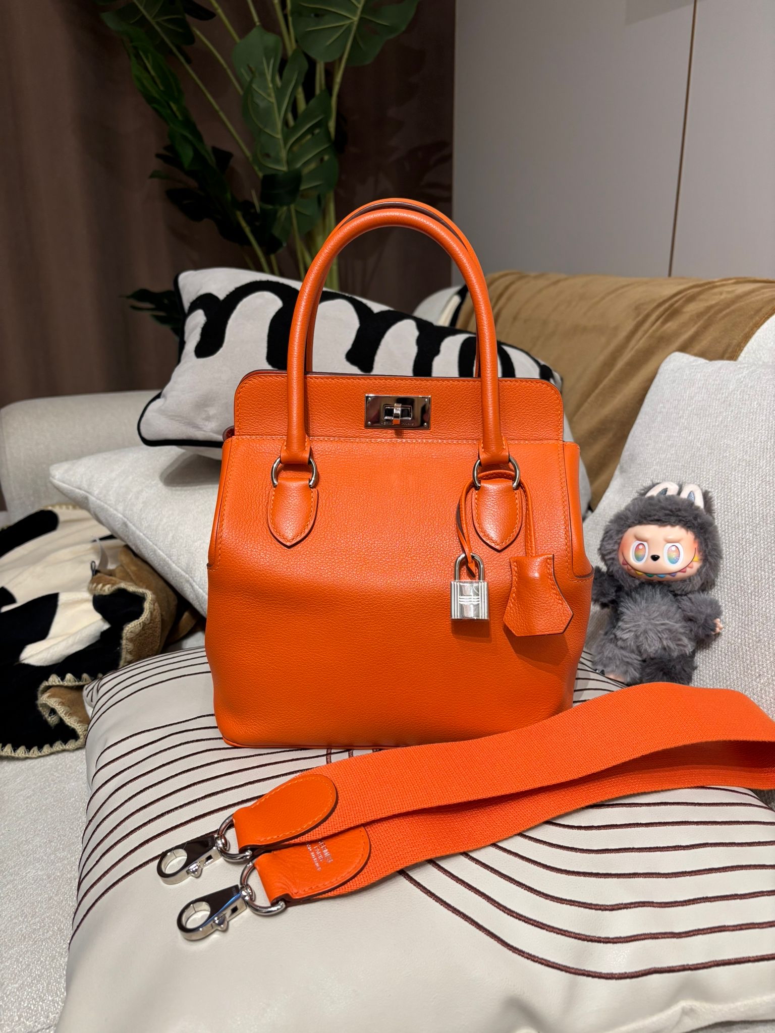 Hermes toolbox 20,orange ,STAMP T evercolor,100%Authentic ,90%new ✅KEY LOCK ✅dust bag✅STRAP