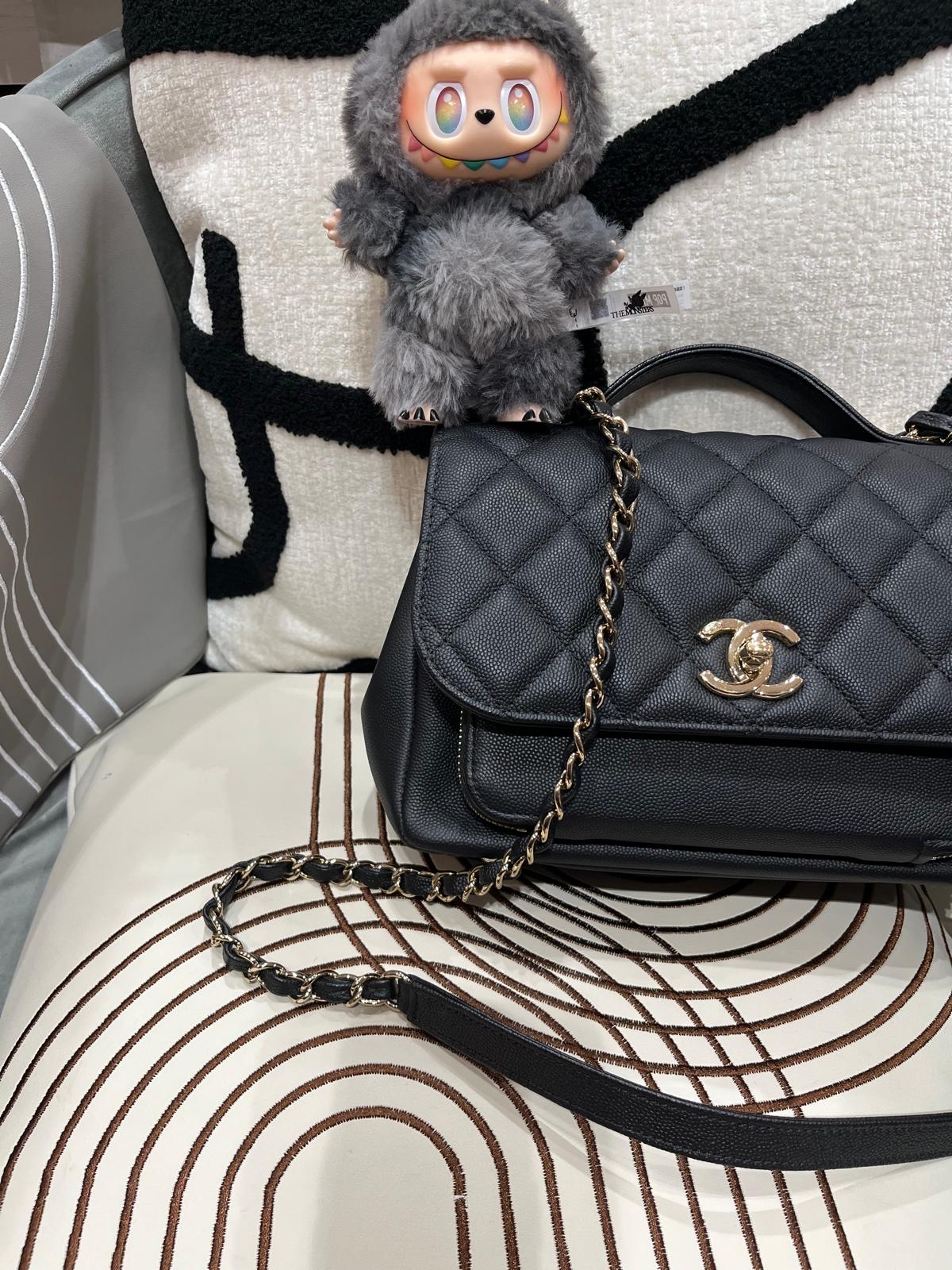 Chanel business affinity medium 黑色荔枝牛皮  ,100%Authentic,98%new  ✅專門店收據✅ card ✅Dust bag✅Box