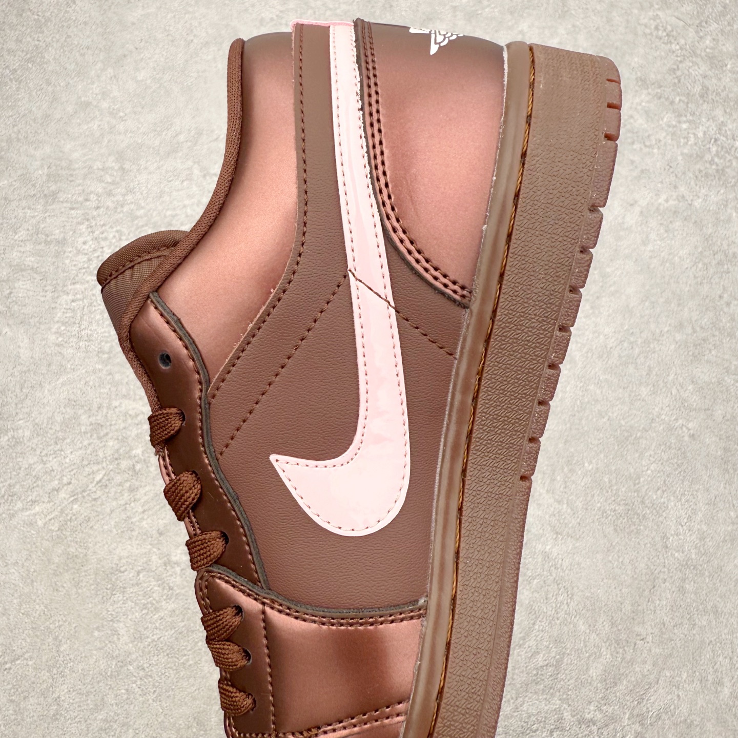 Air Jordan 1 Low HQ3458-142