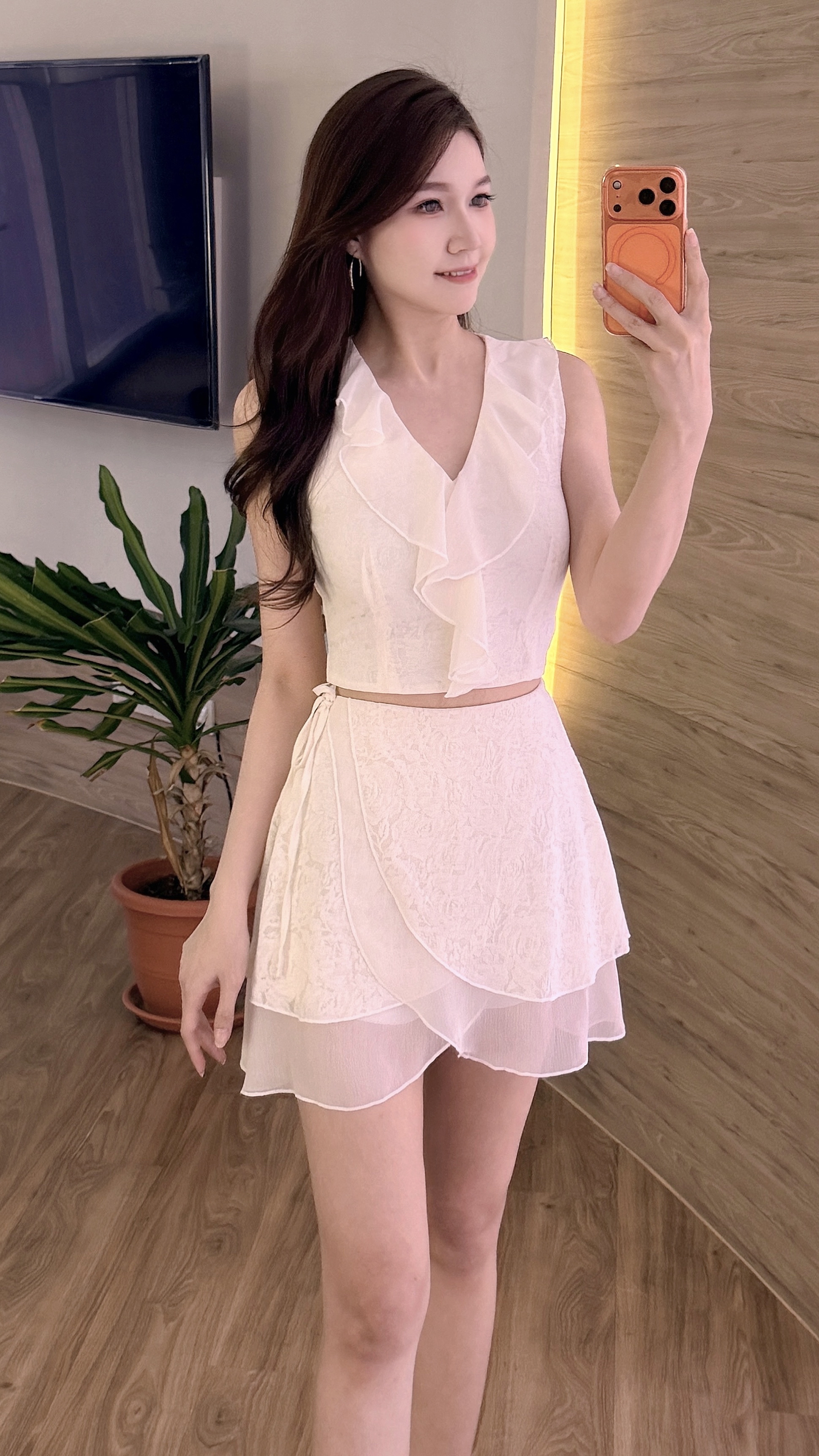 Elara Set Wear