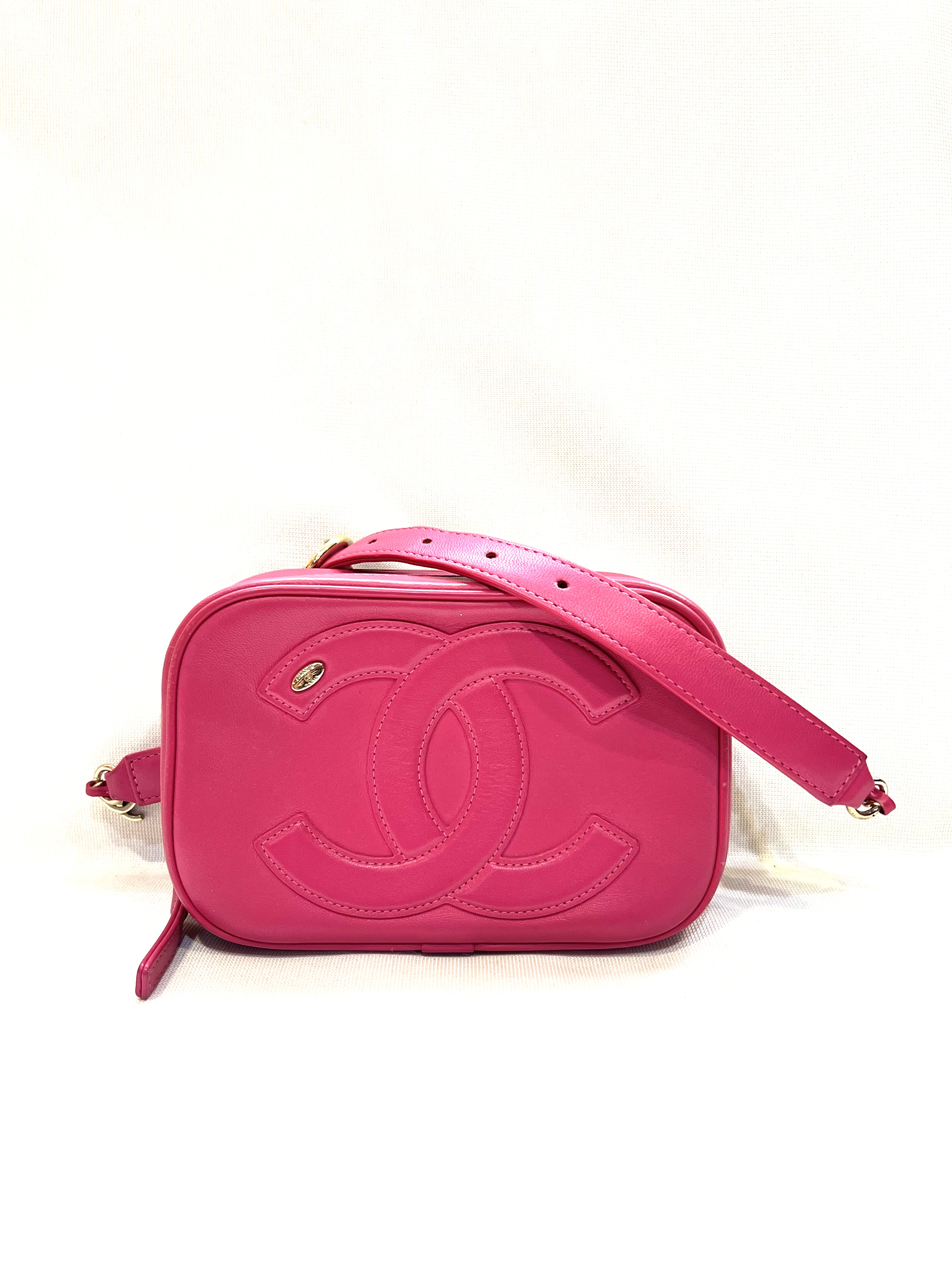 Pre-Owned CHANEL CC Mania Camera Bag / Product Code: 26041649