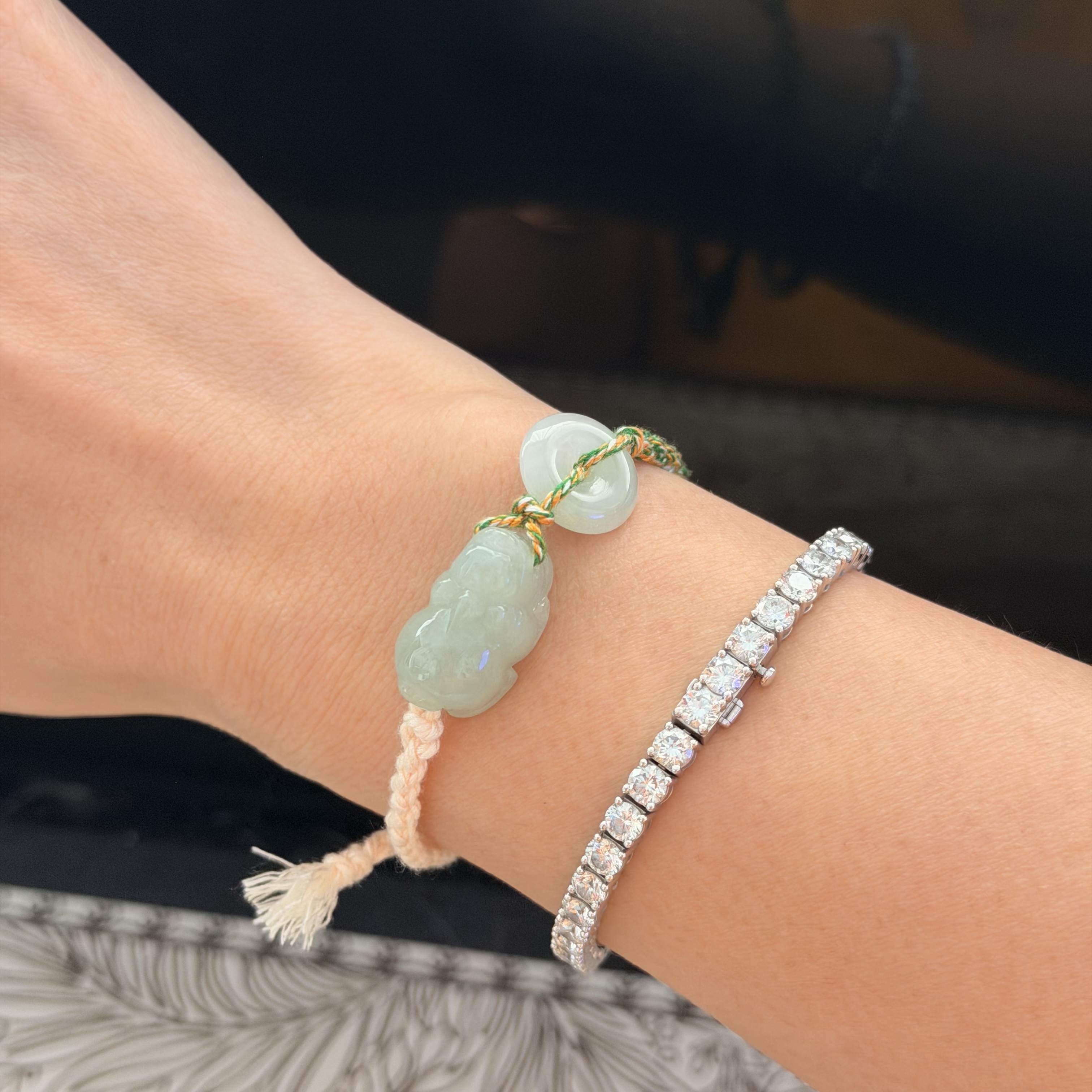 天然翡翠貔貅+平安扣襯手绳