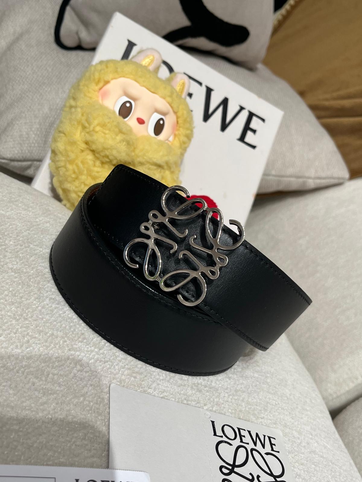 Loewe Reversible Anagram belt in calfskin 銀扣 90cm 經典雙面用皮帶 100%Authentic, 98%New ✅Box