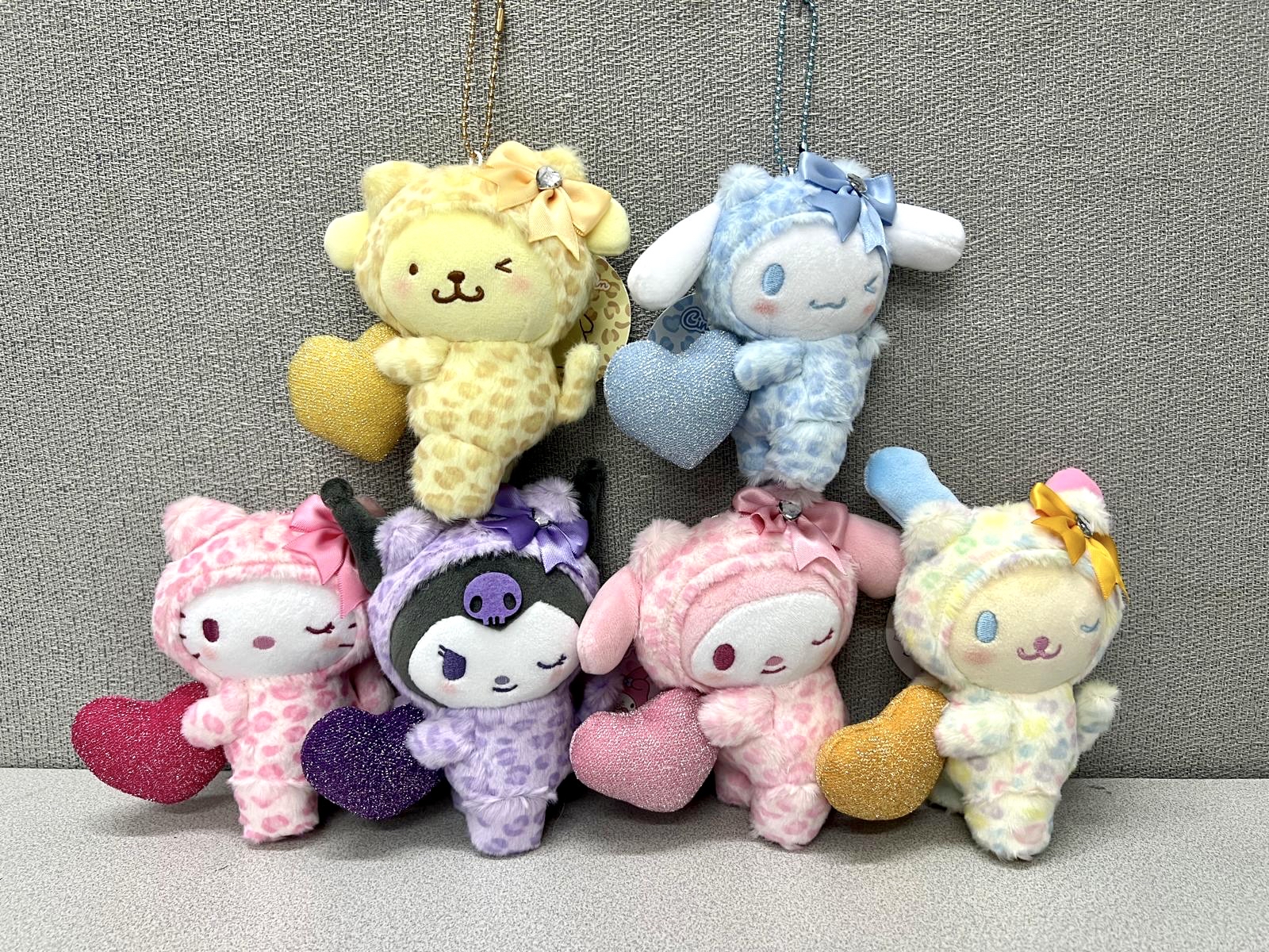 🎌日本限定 🎌 Sanrio 豹紋愛心造型公仔掛飾💕