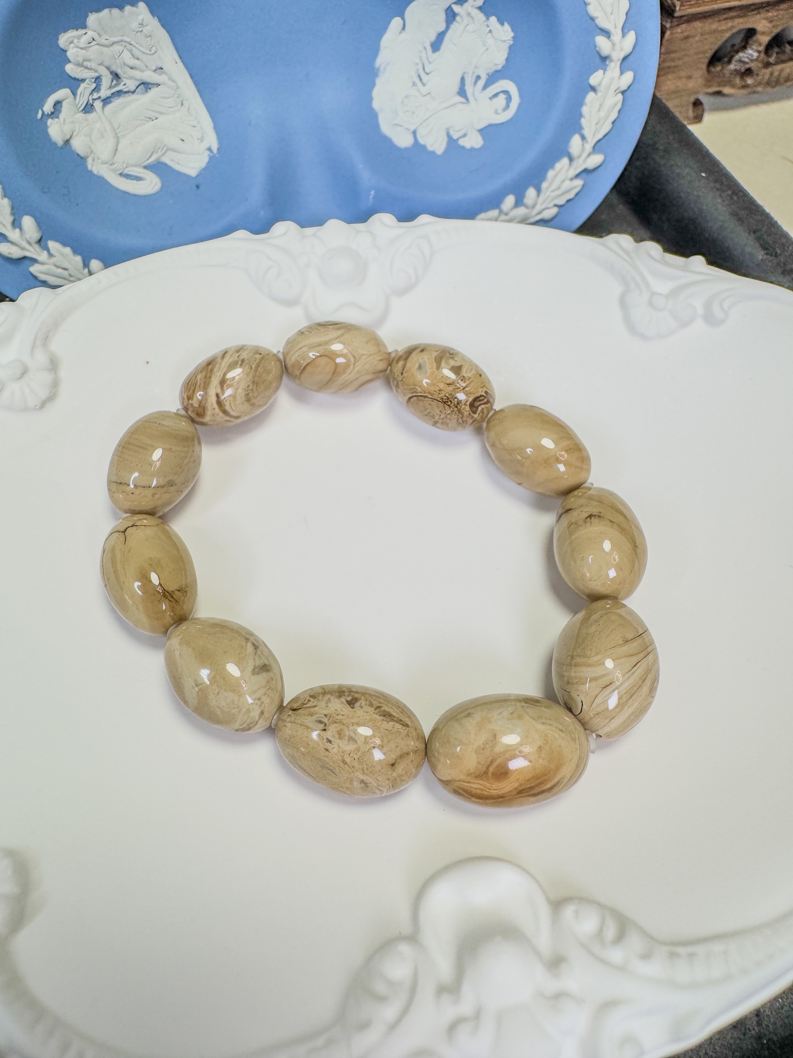 根珀溶洞橢圓形珠手鍊 (9x15+mm)
