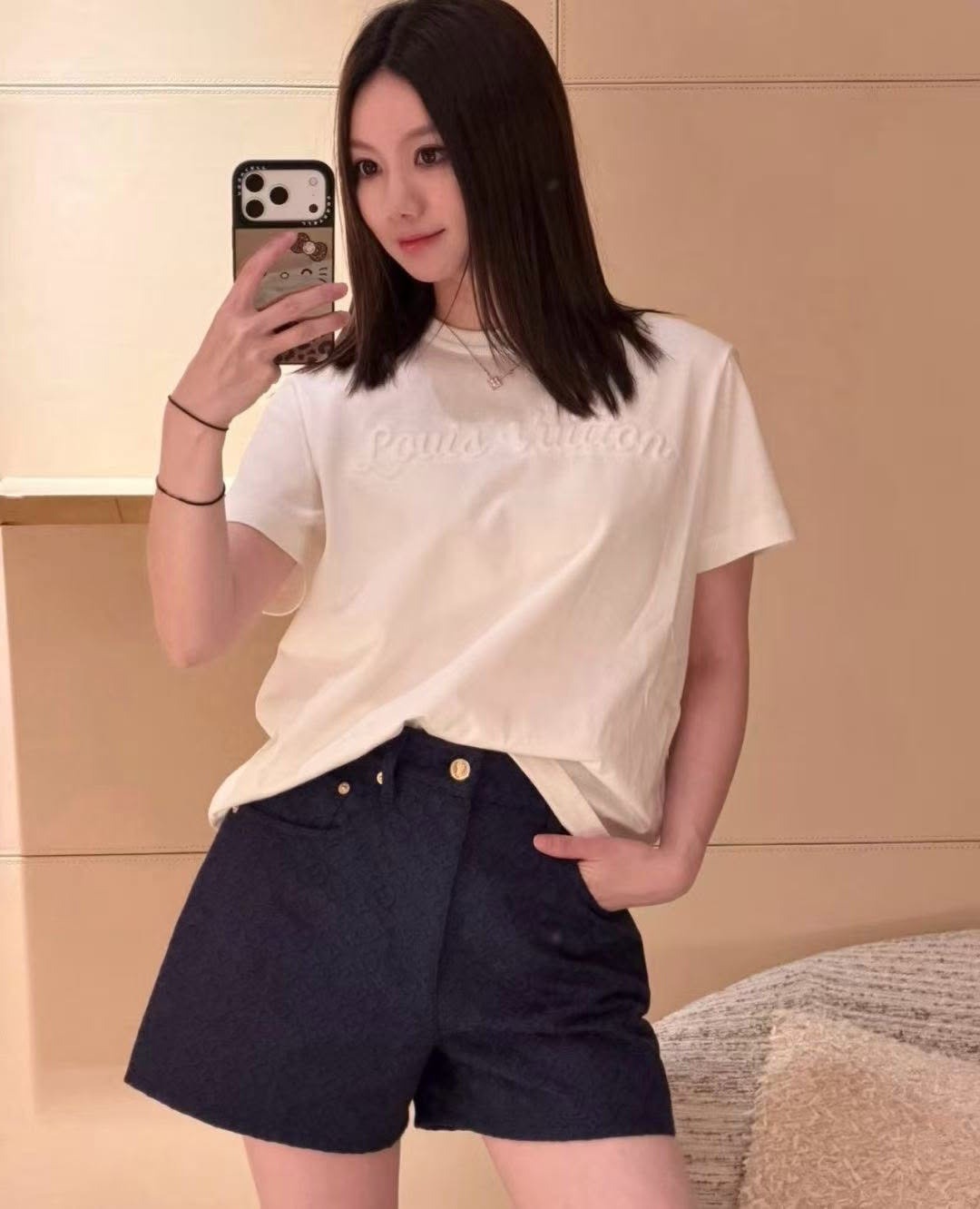 【原單】LV Signature Embroidery T-Shirt 立體浮雕刺繡logo短袖Tee