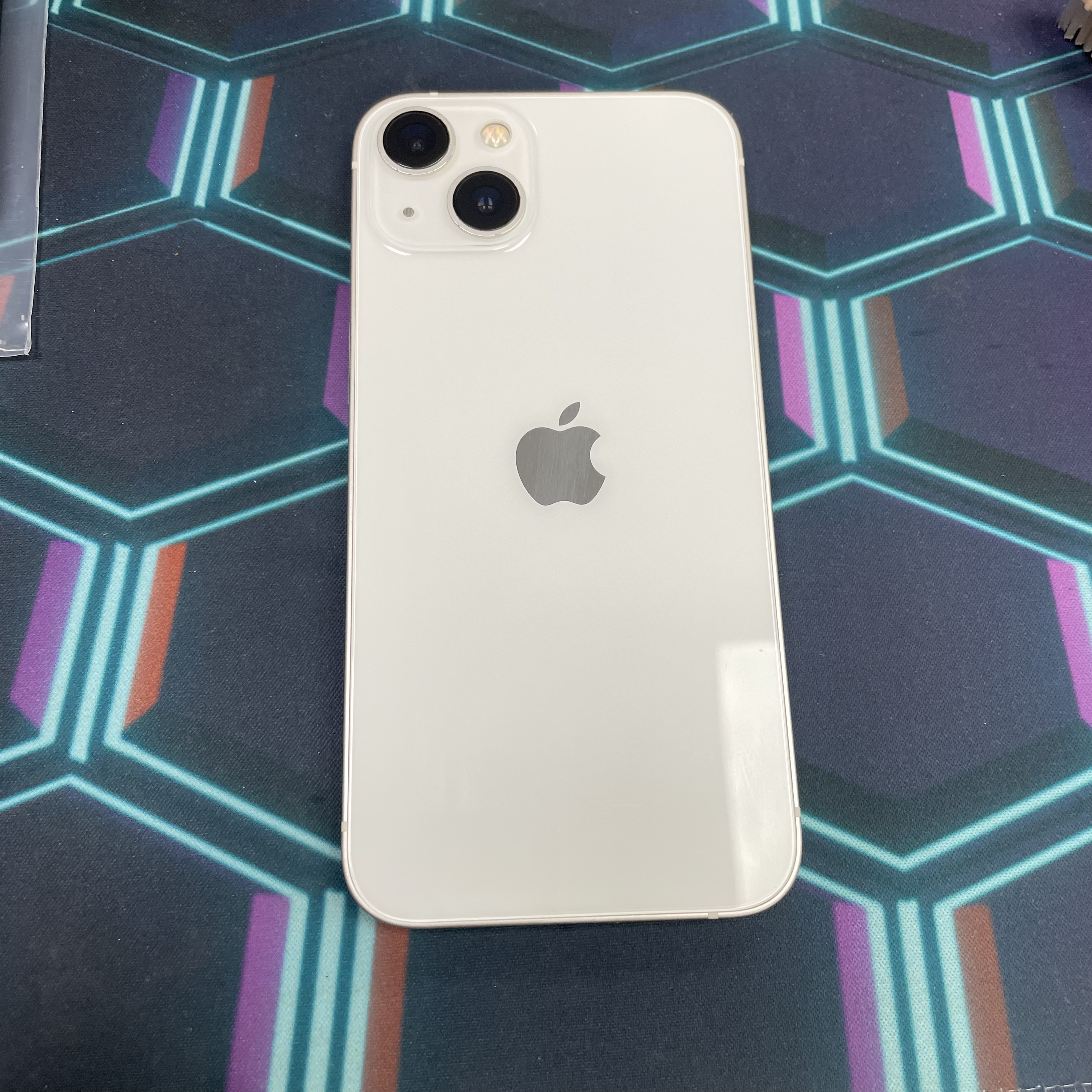 *8351 13 勁靚機 256GB 電80 白色 white