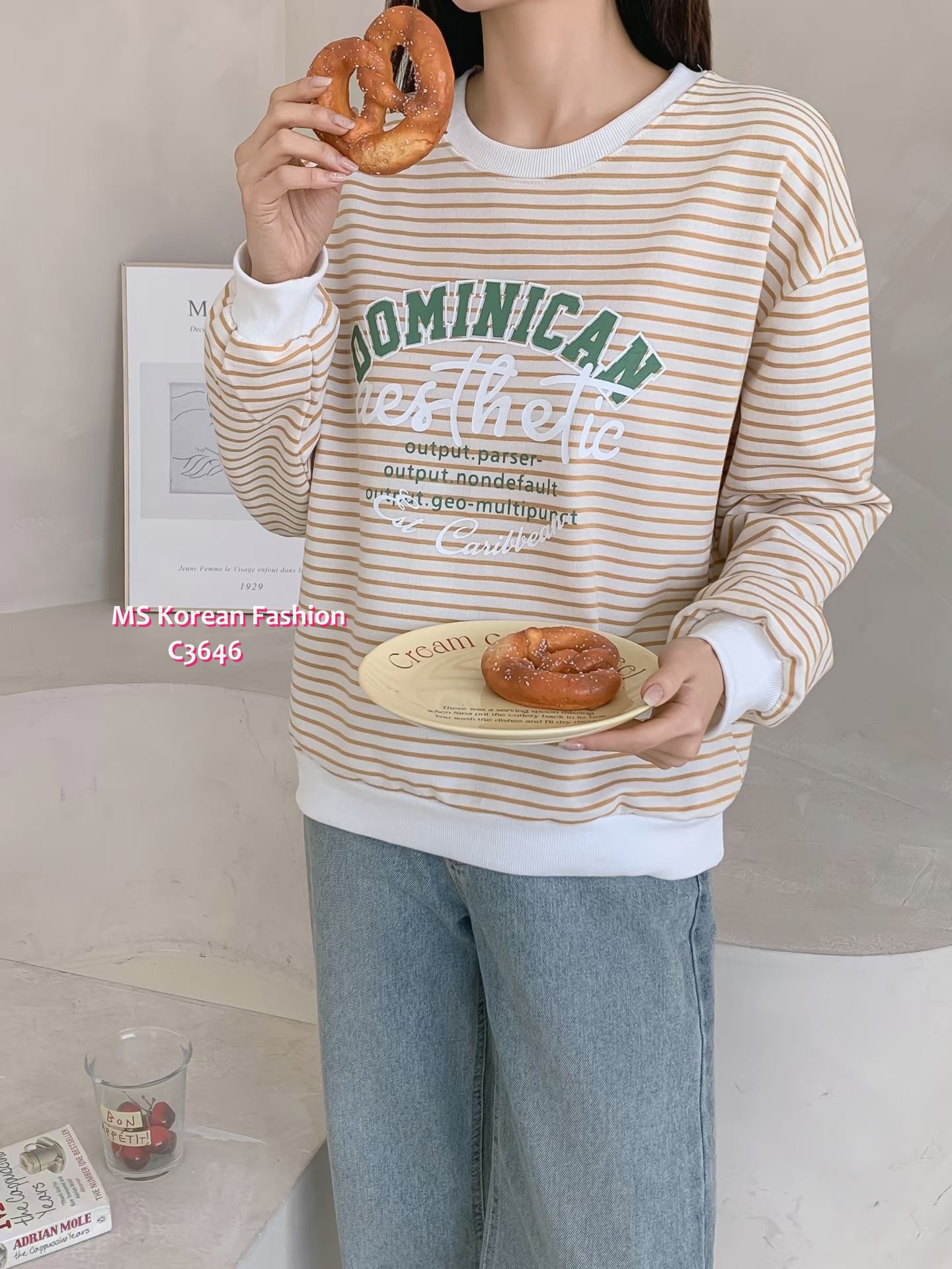 C3646 韓國🇰🇷靚色橫間字母print top