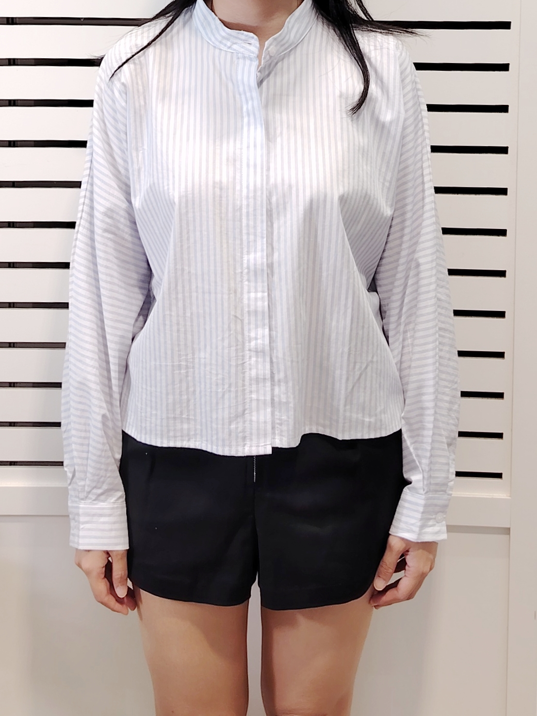 25029 Medium Collar Button Down Long Sleeve Shirt