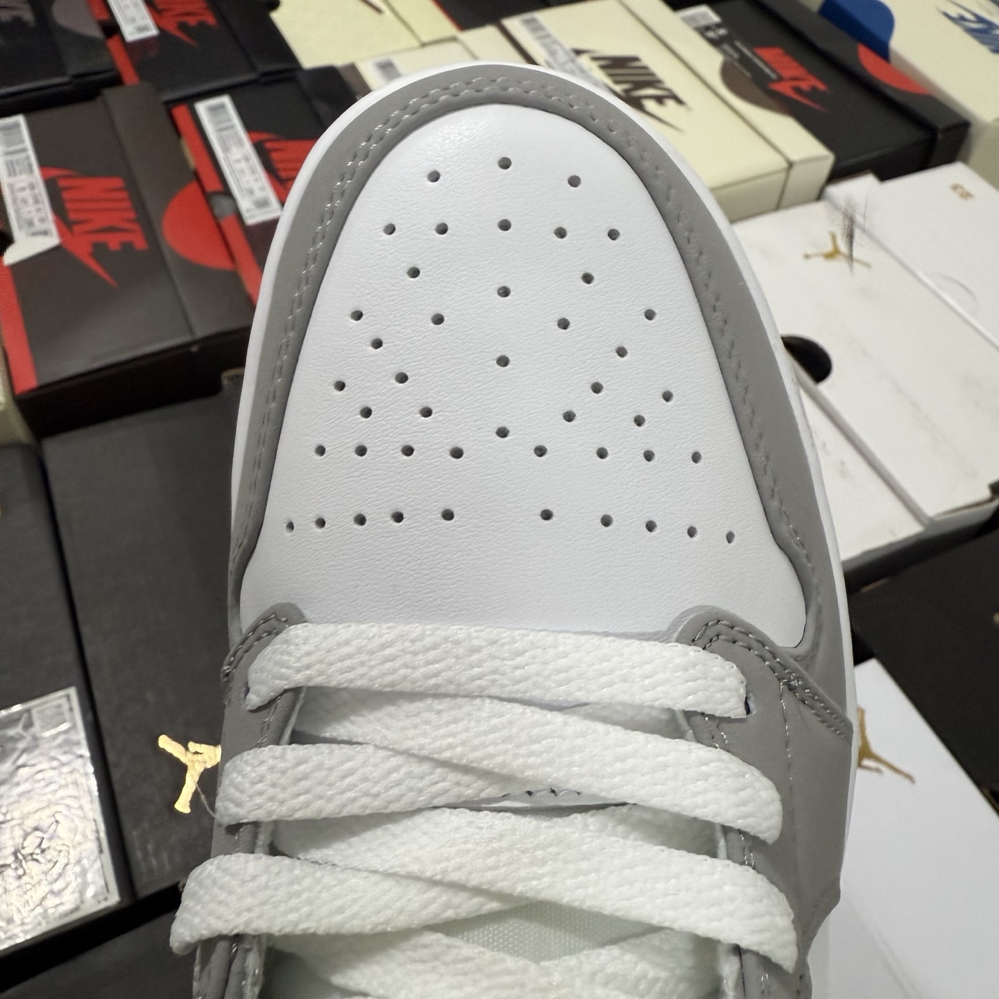 Nike Air Jordan 1 Low "Wolf Grey" DC0774-105