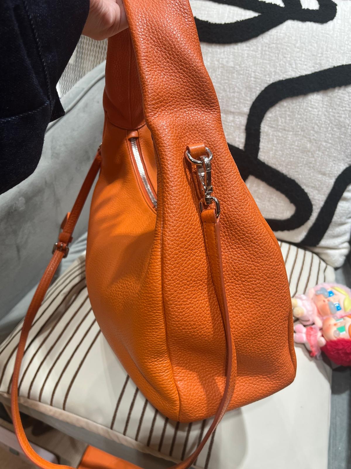 Prada hobo bag 2way calfskin 1BC133 Crossbody bag 100%Authentic,98%new ✅nfc ✅dust bag ✅strap 