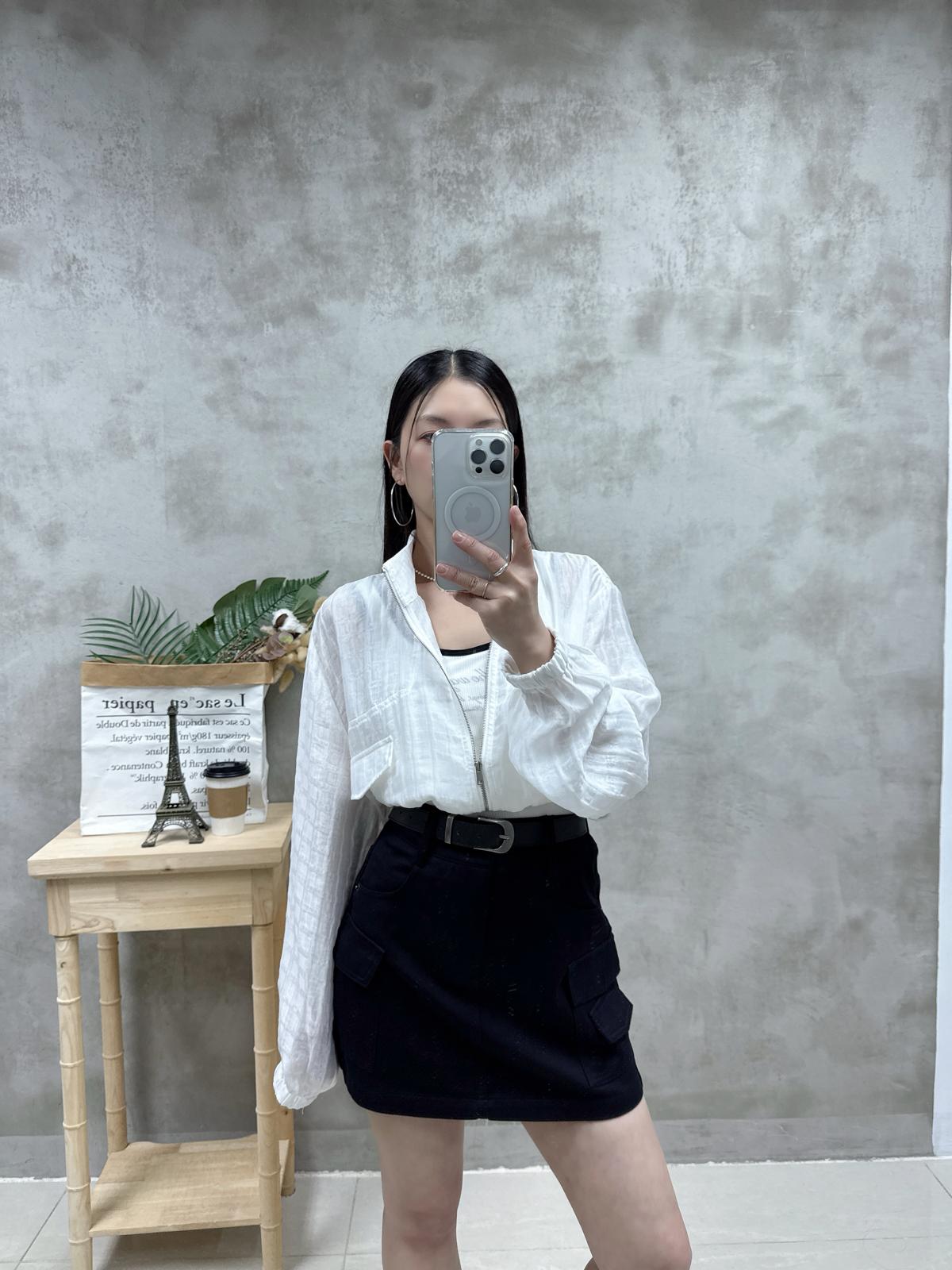 E16 拼色方領釘釘Bra top