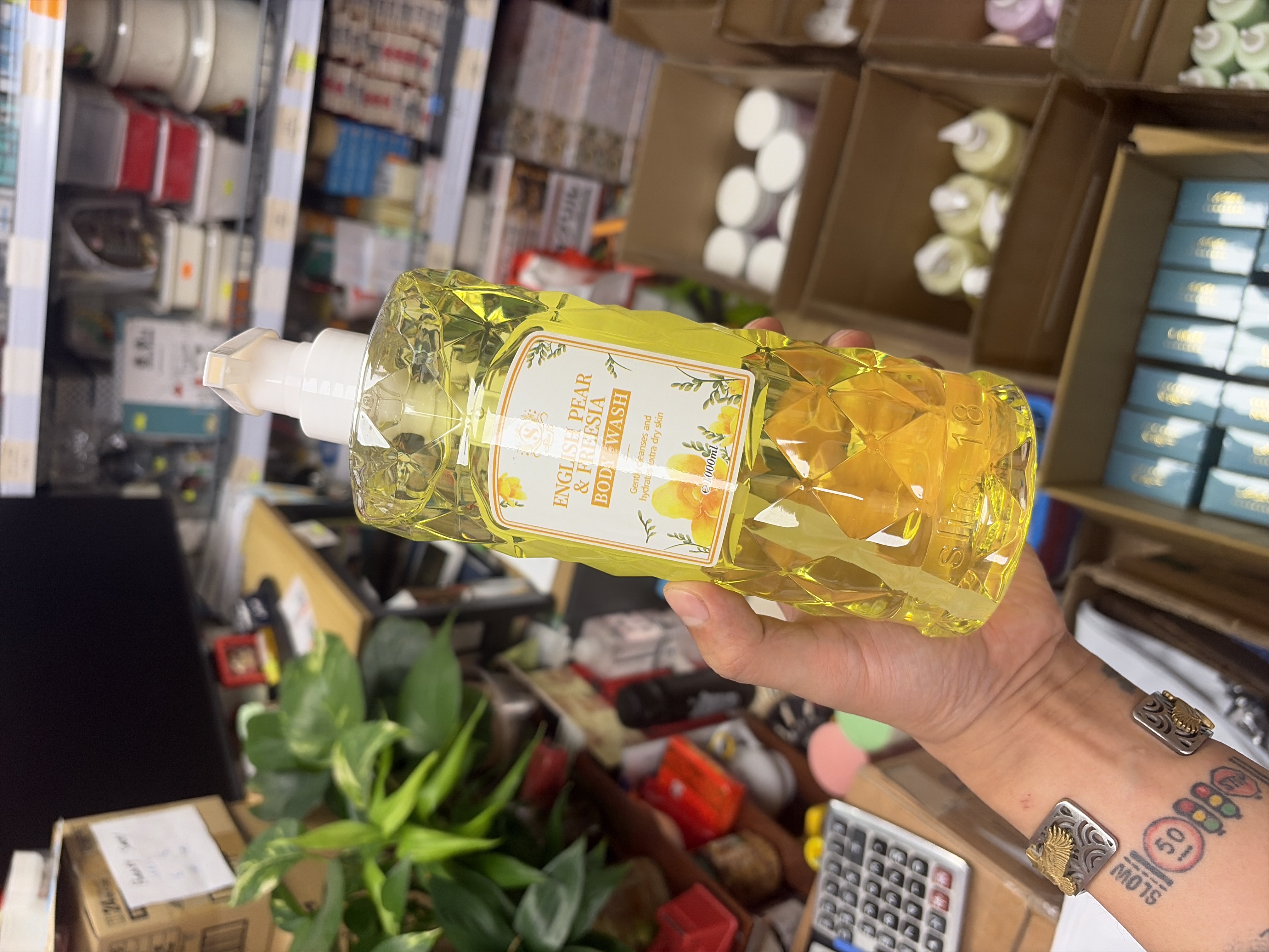 韓國製造S.slim 18香水味沐浴露1000ml （英國梨與小蒼蘭味道）