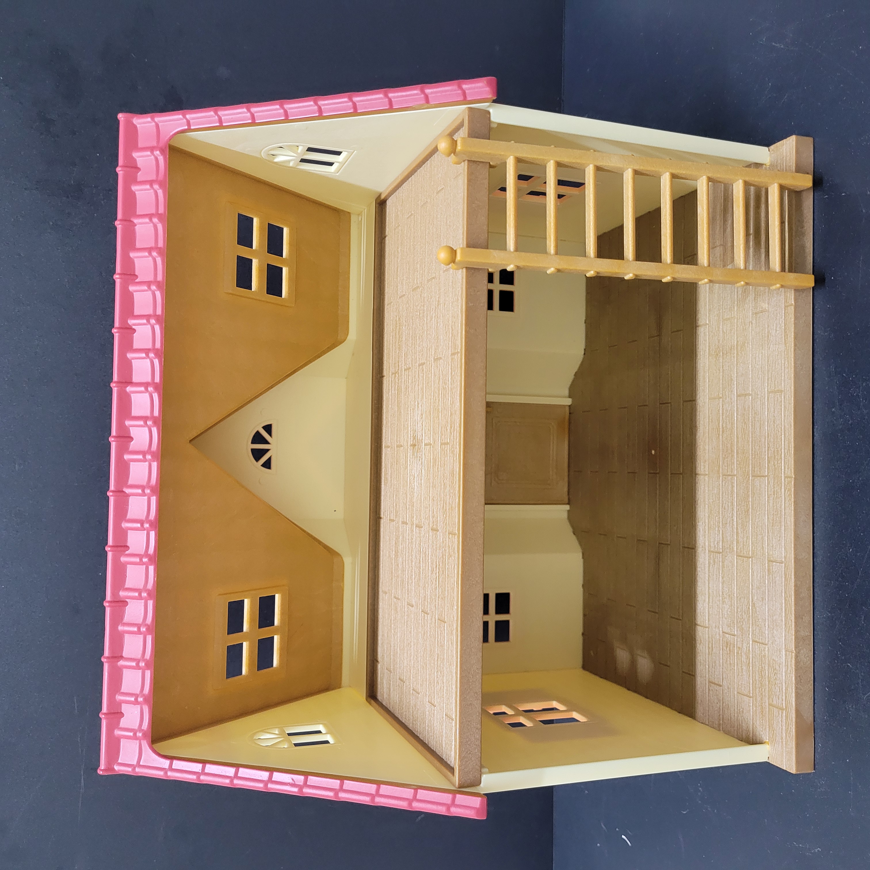 森林家族大屋及車(香港包順豐站）