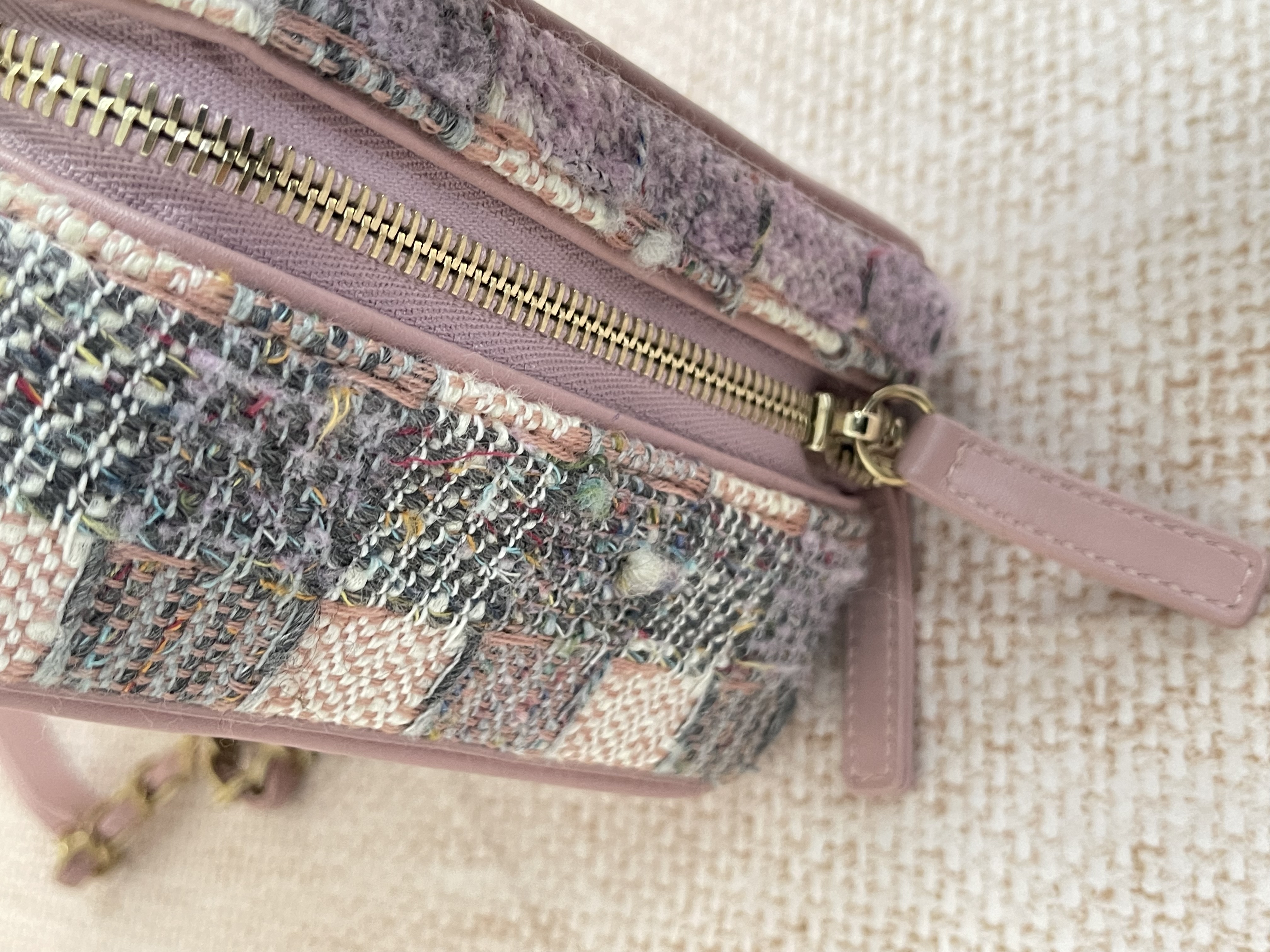 Pre-owned Chanel Tweed CC Filigree Vanity Case/ Product Code: 26042403