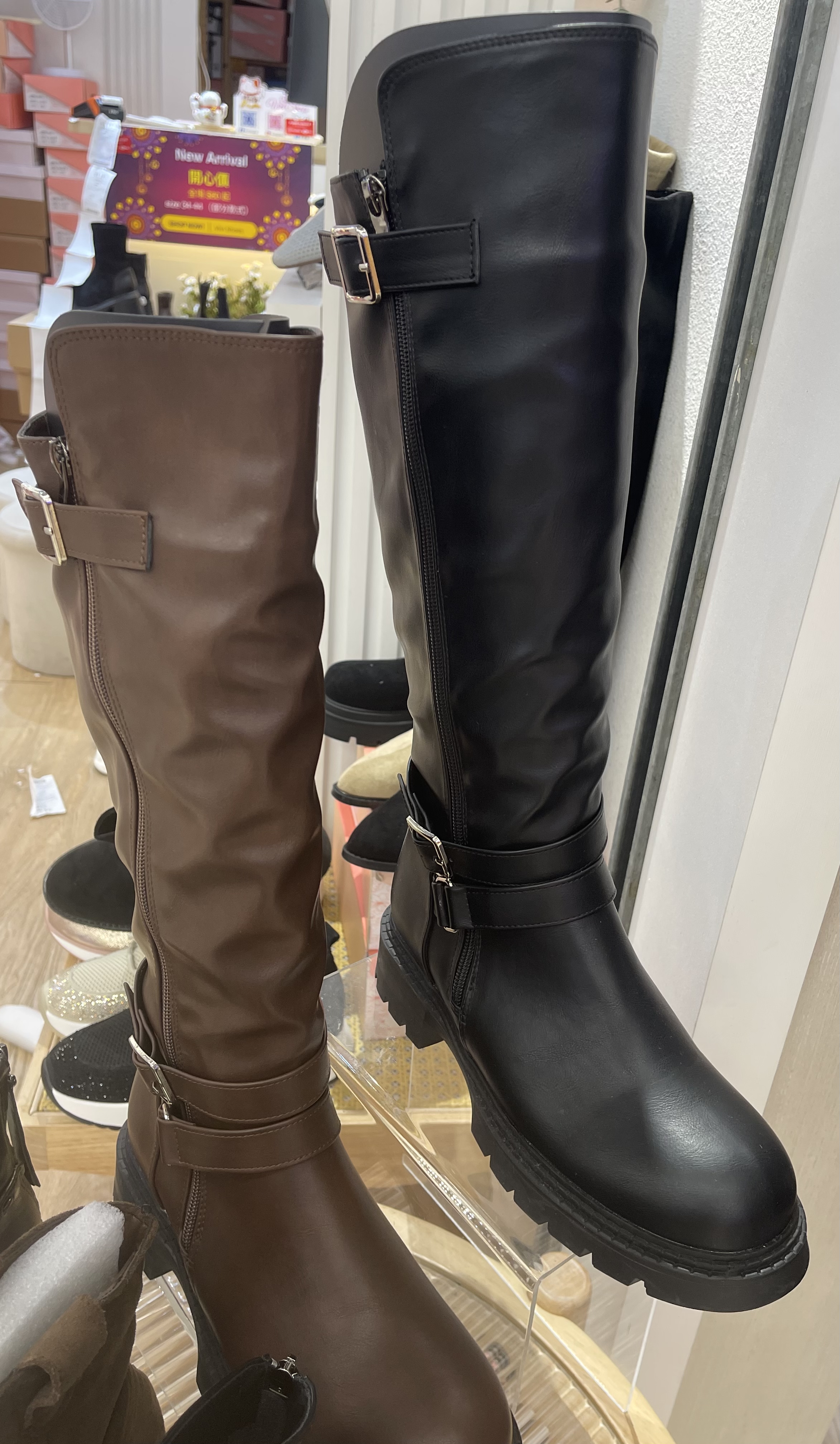 黑色直筒雙扣長靴