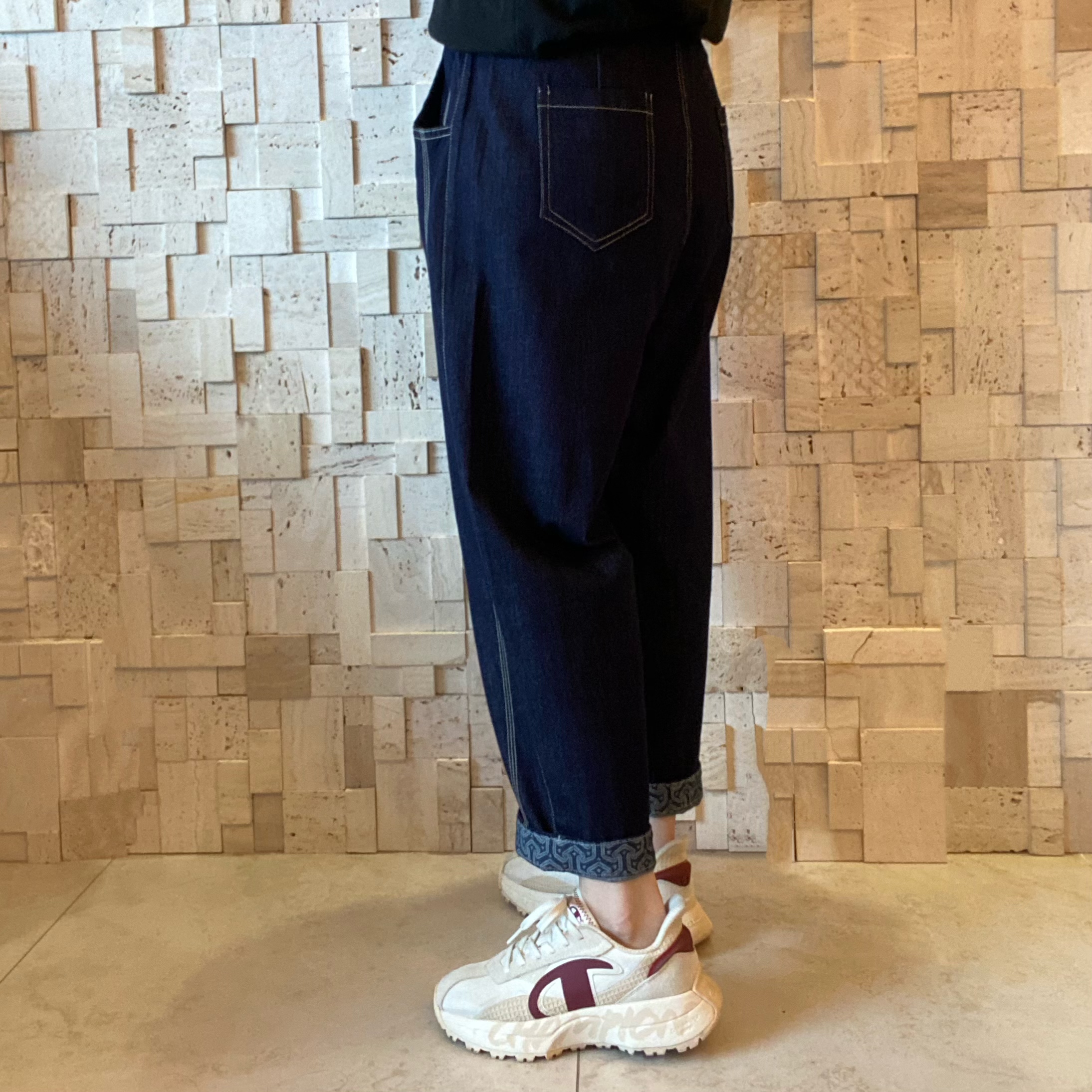 B00563 明線牛仔蘿白褲