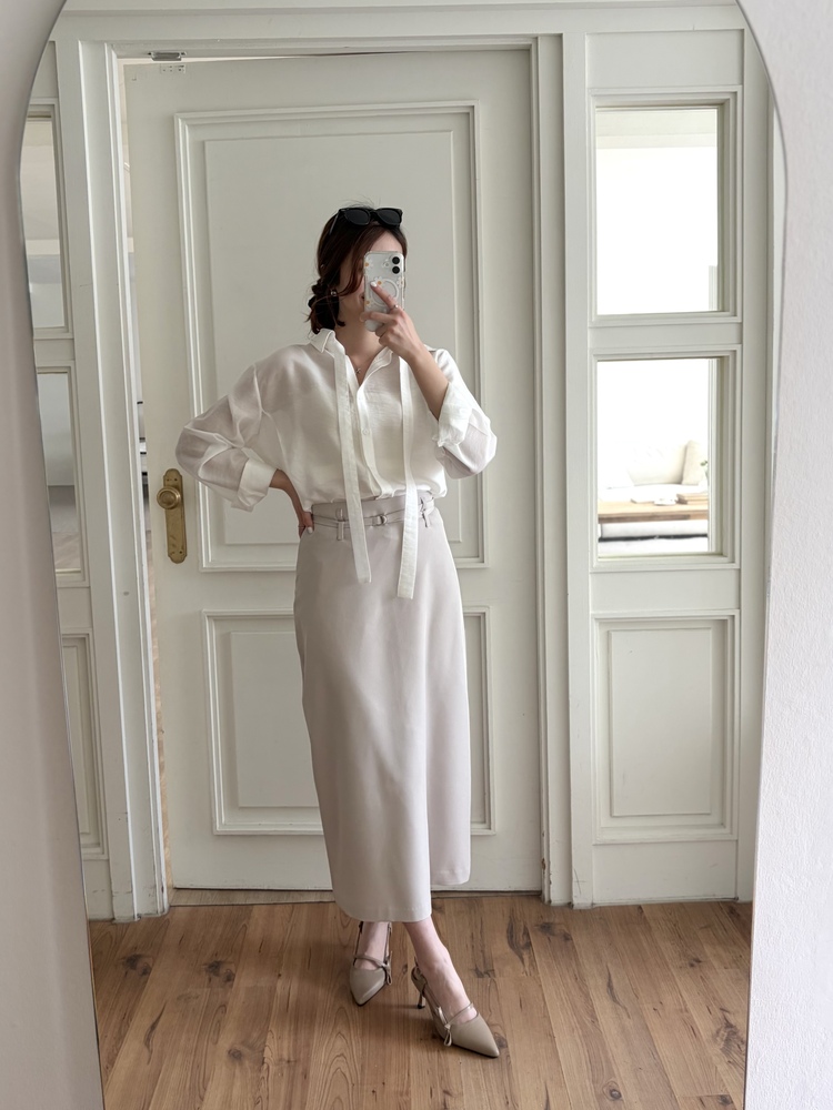 Colette Layered Belted Skirt (Light Beige)