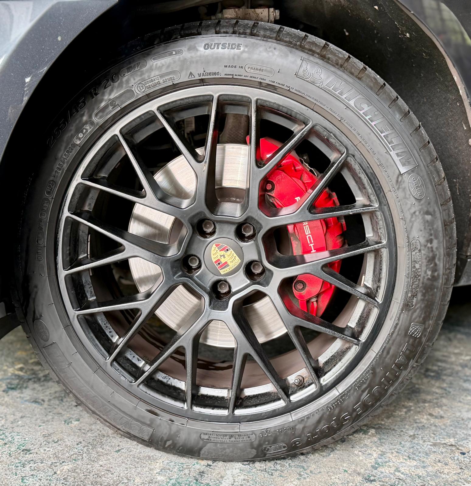 Porsche Macan GTS 2016