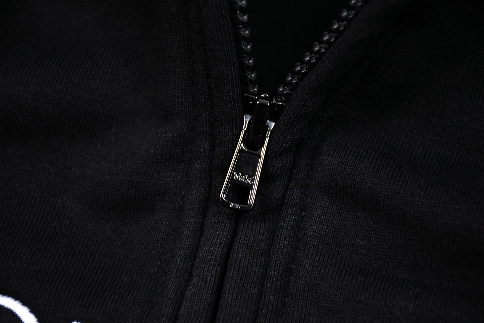 Supreme Crest Appliqué Half Zip Pullover