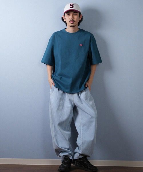 $105件。2件起$95件。3色選擇/Chums Archive Design前刺繡短袖