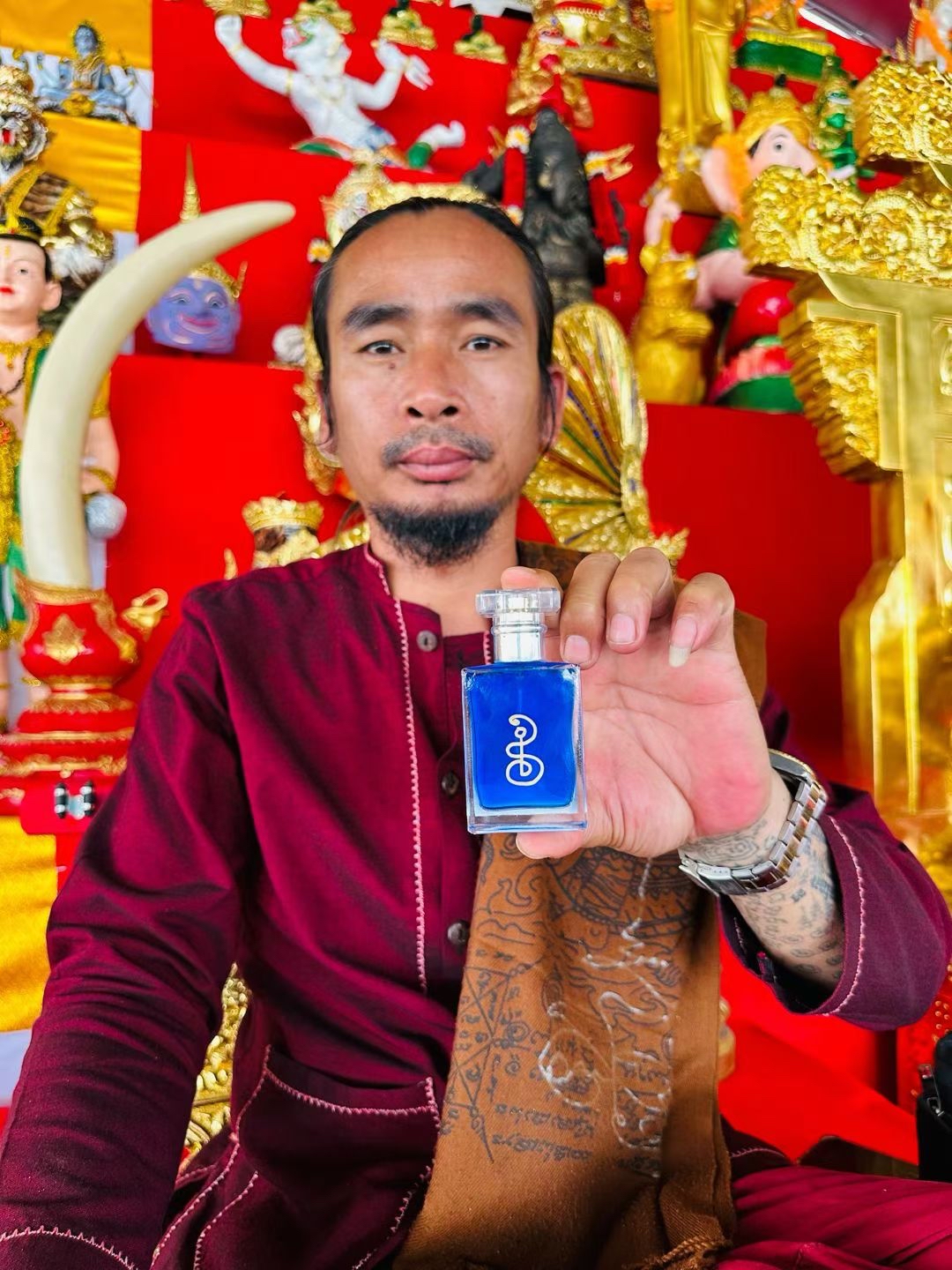 阿贊貴【涅槃煥生香水】 讓氣場爲你逆轉，好運主動奔赴，噴上它，你就是規則