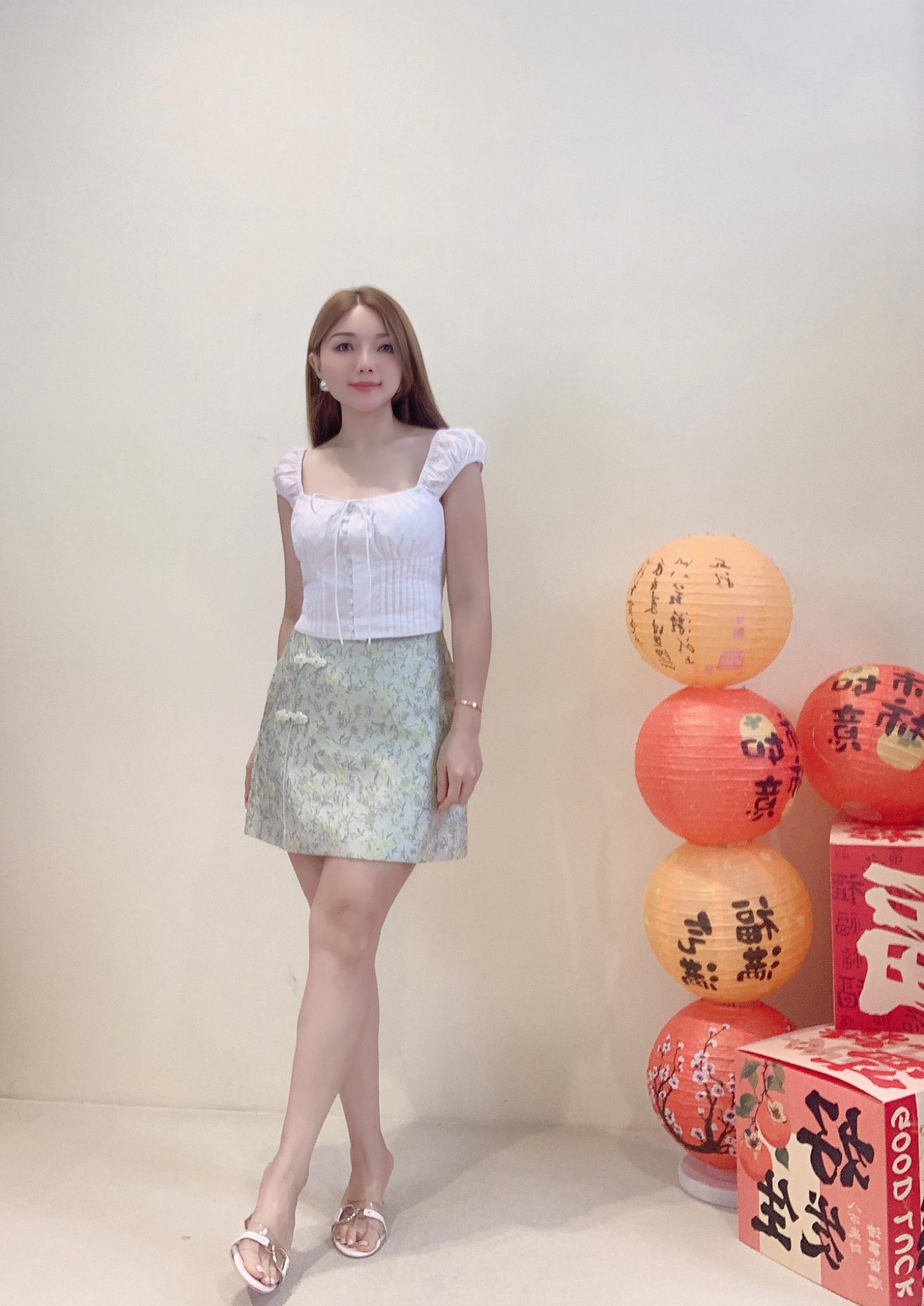 方领短版上衣 2609