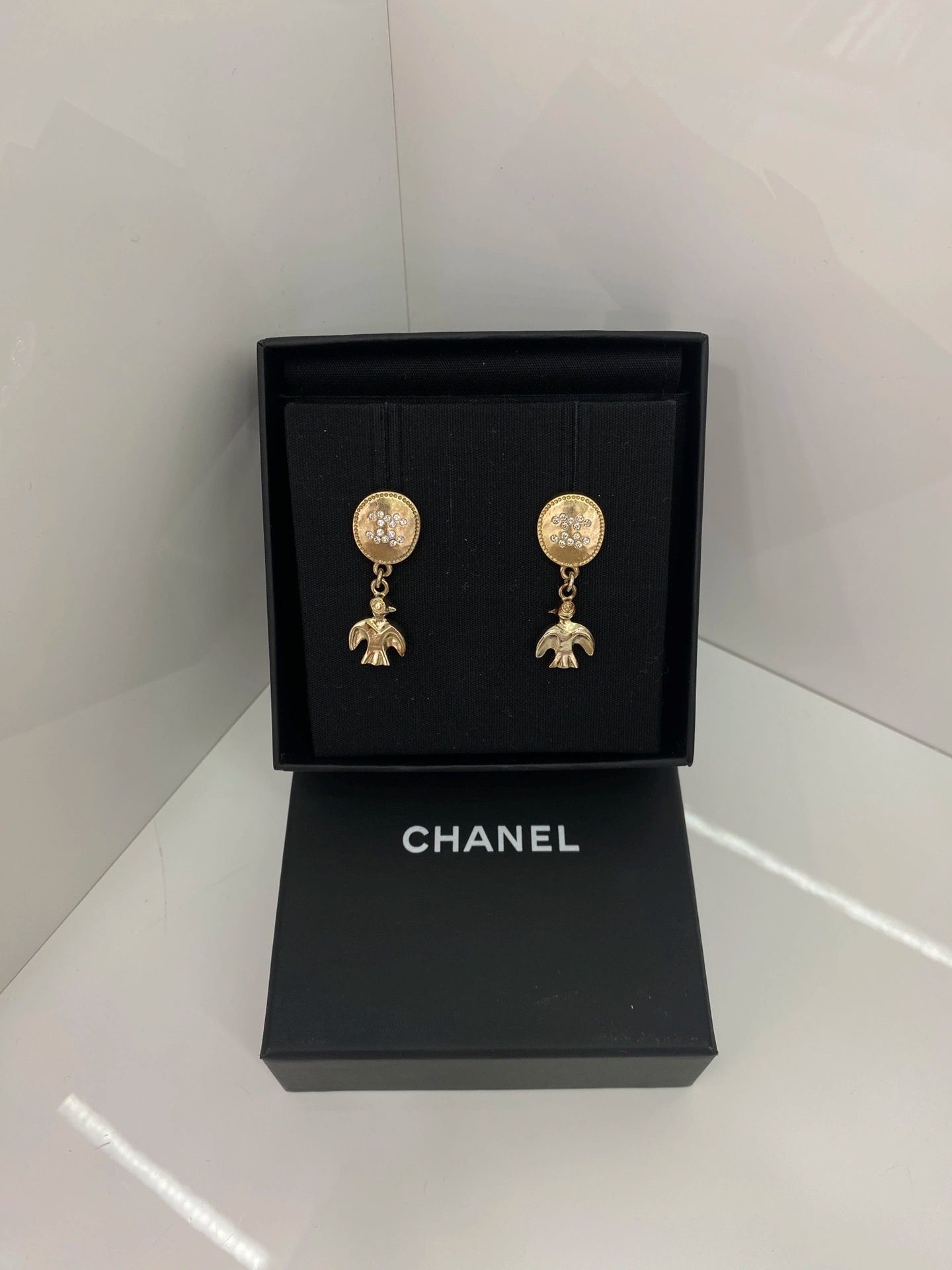 Pre-owned CHANEL earrings