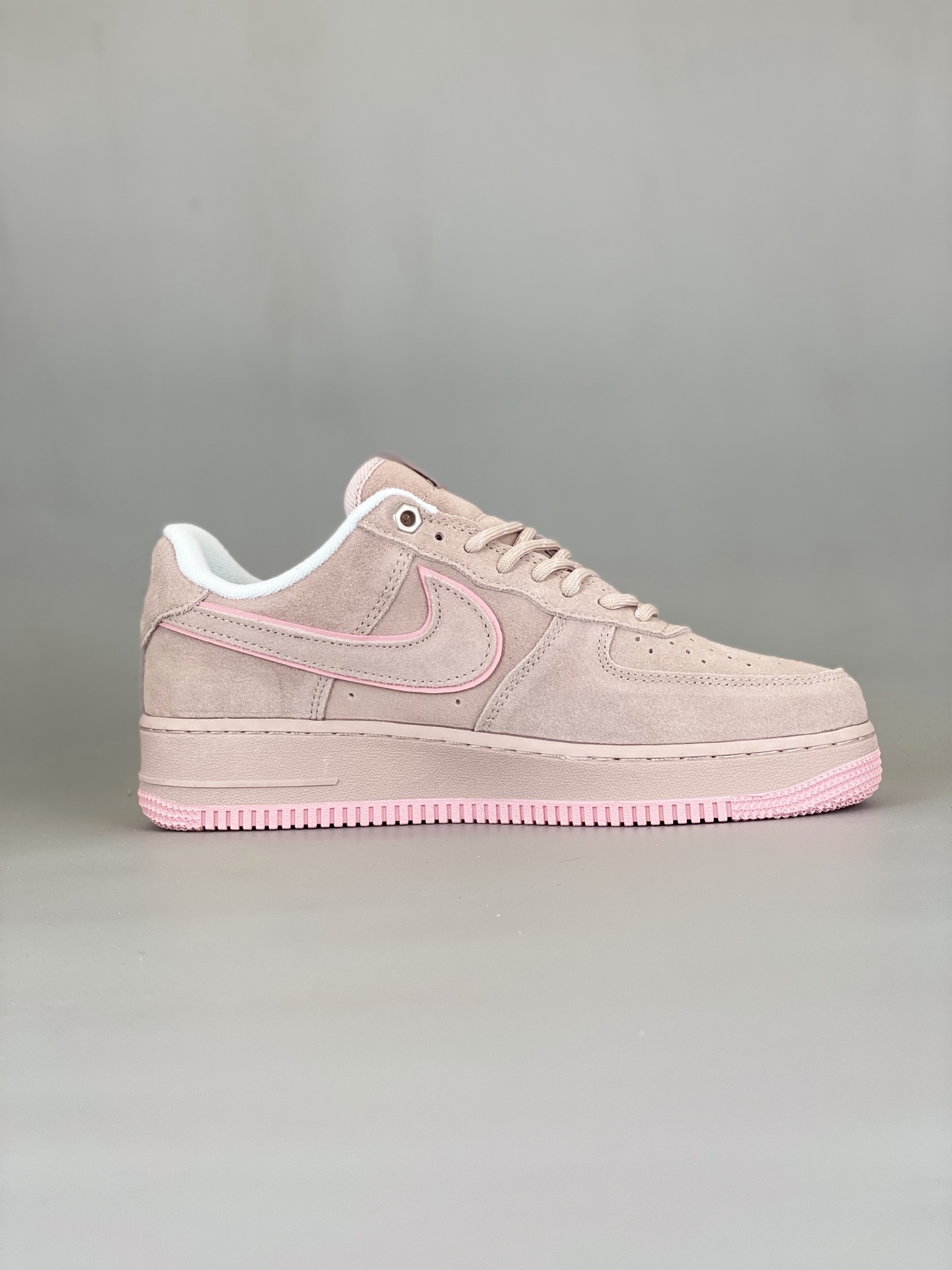Nike Air Force 1 Low