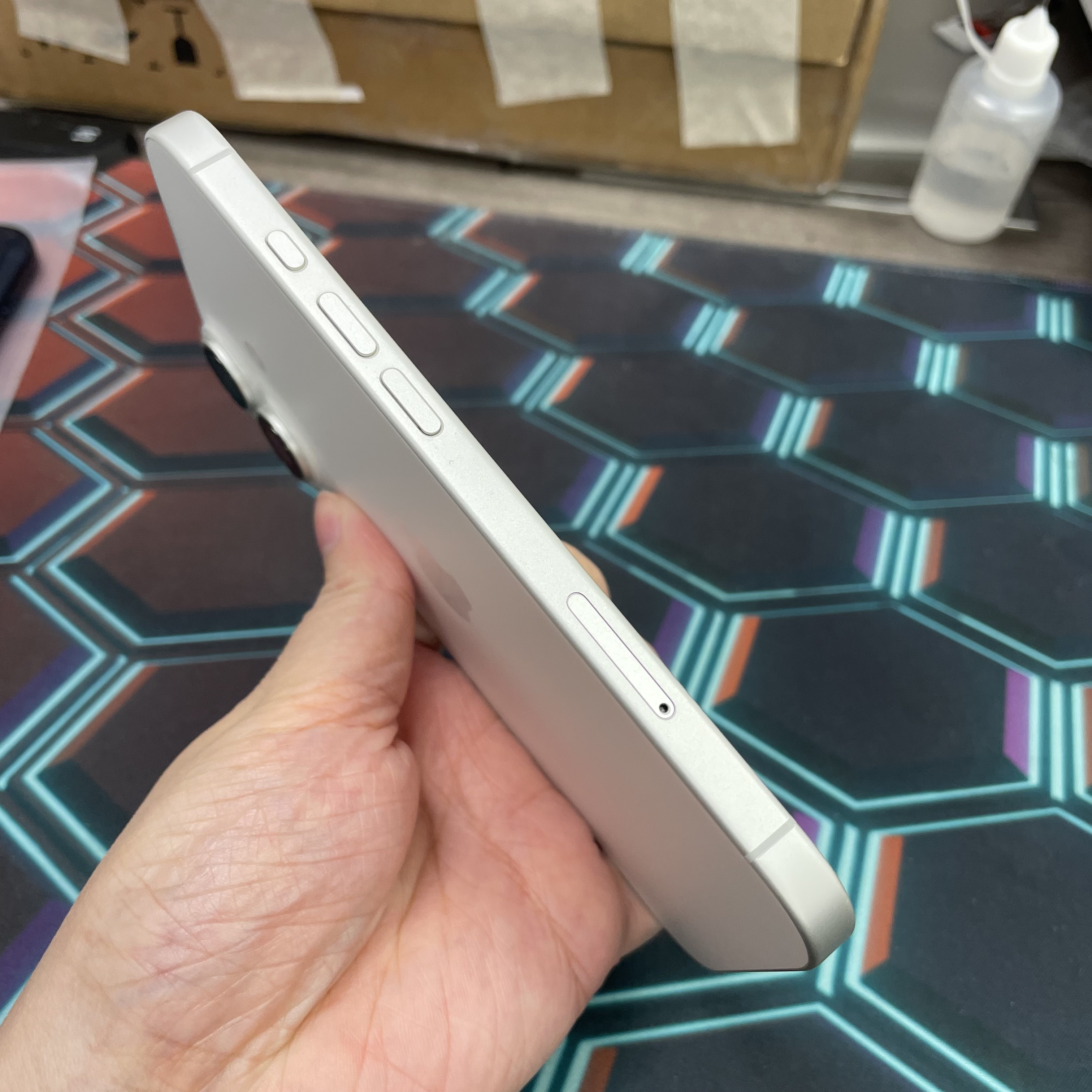 *8355 17 完美機 256GB 電91 白色 white