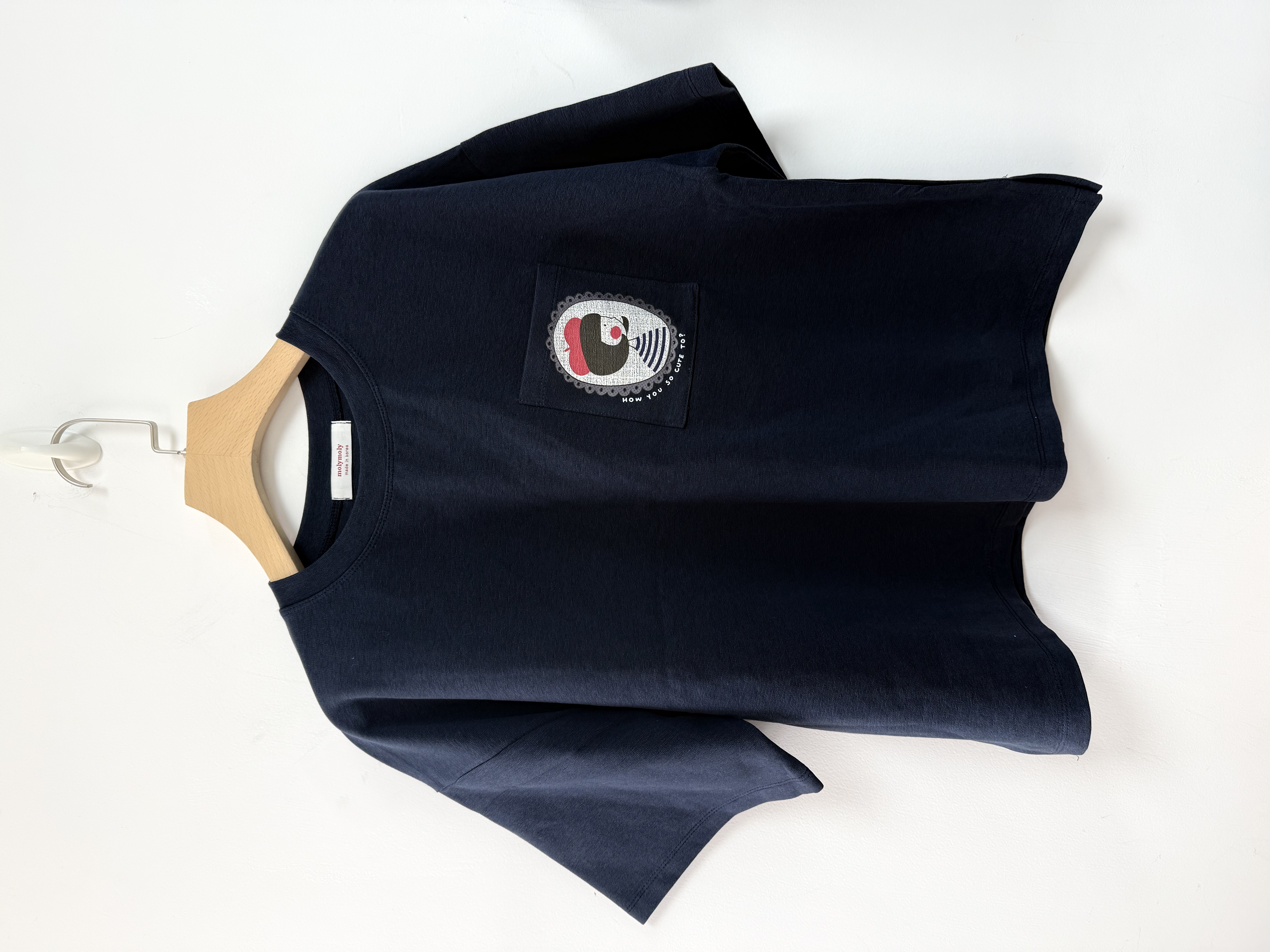 AQ OS cute red beret girl pocket tee