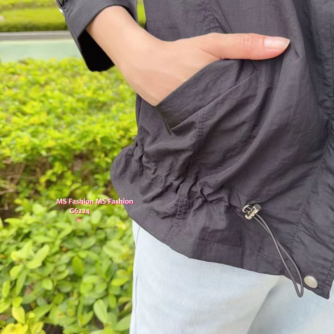 G6224 韓國🇰🇷薄料風褸