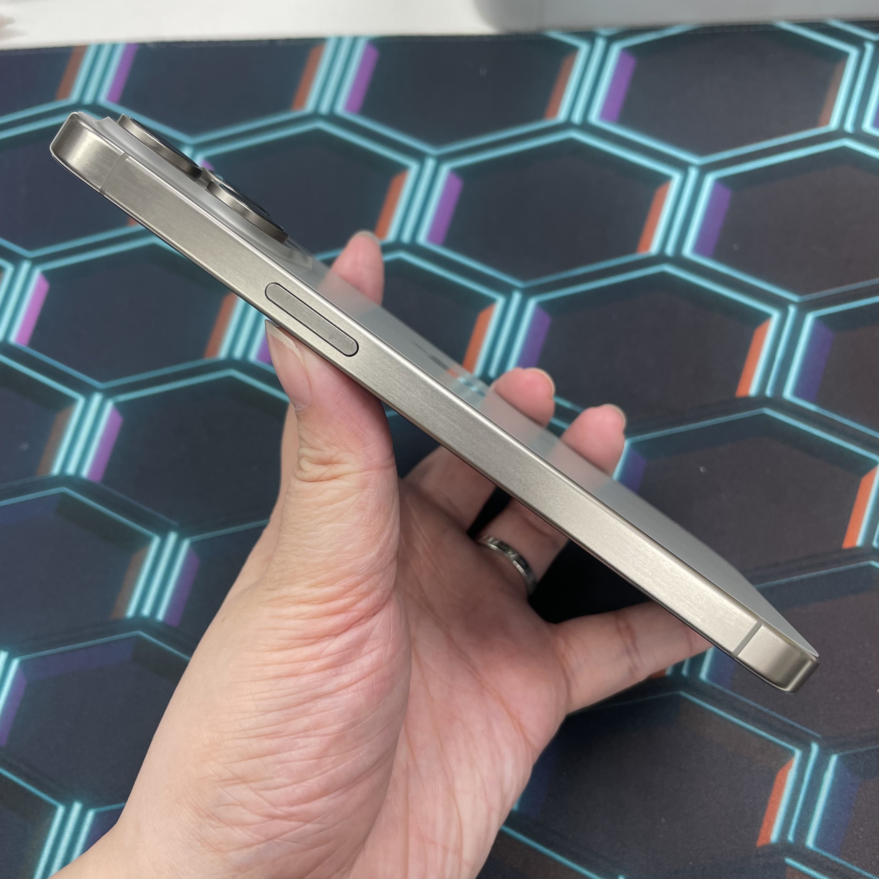 *6188 15 Promax 完美機 256GB 電100 原色 gray