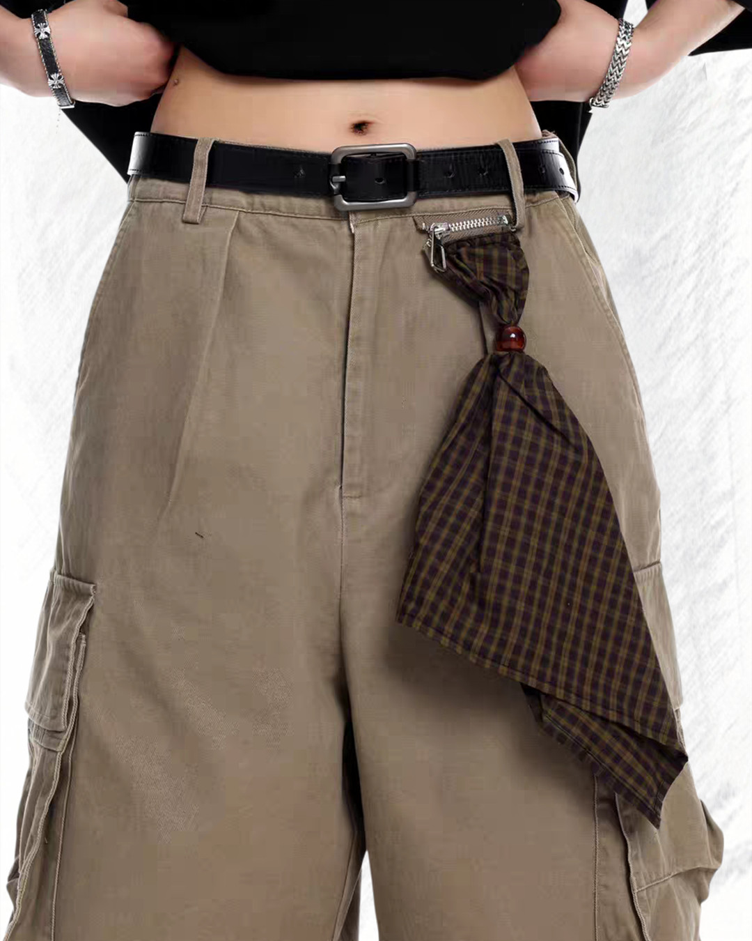 M1062拉鍊配布裝飾短褲