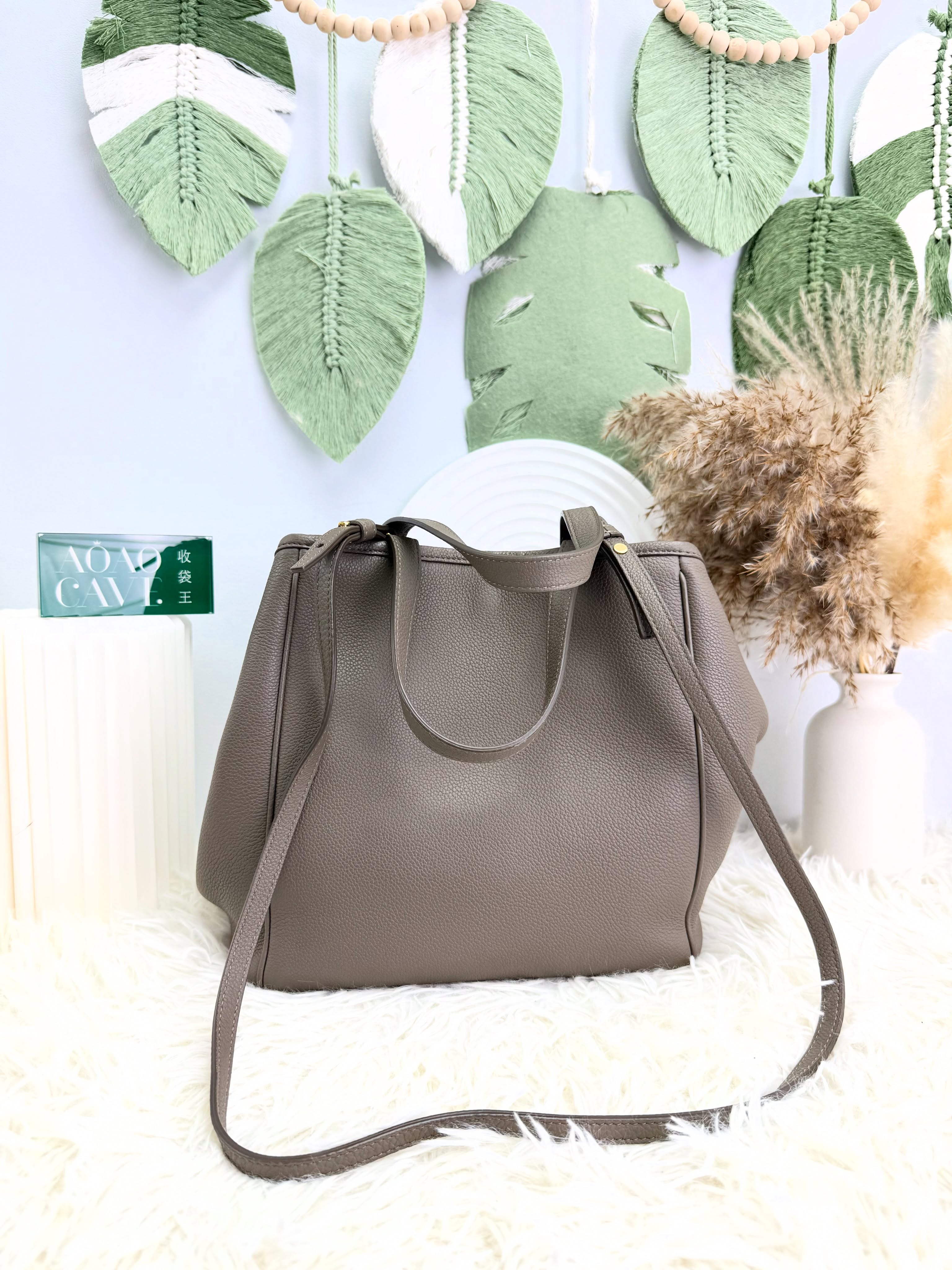 Celine👜 🛍️PRE OWNED 👜灰色cabas bag🩶